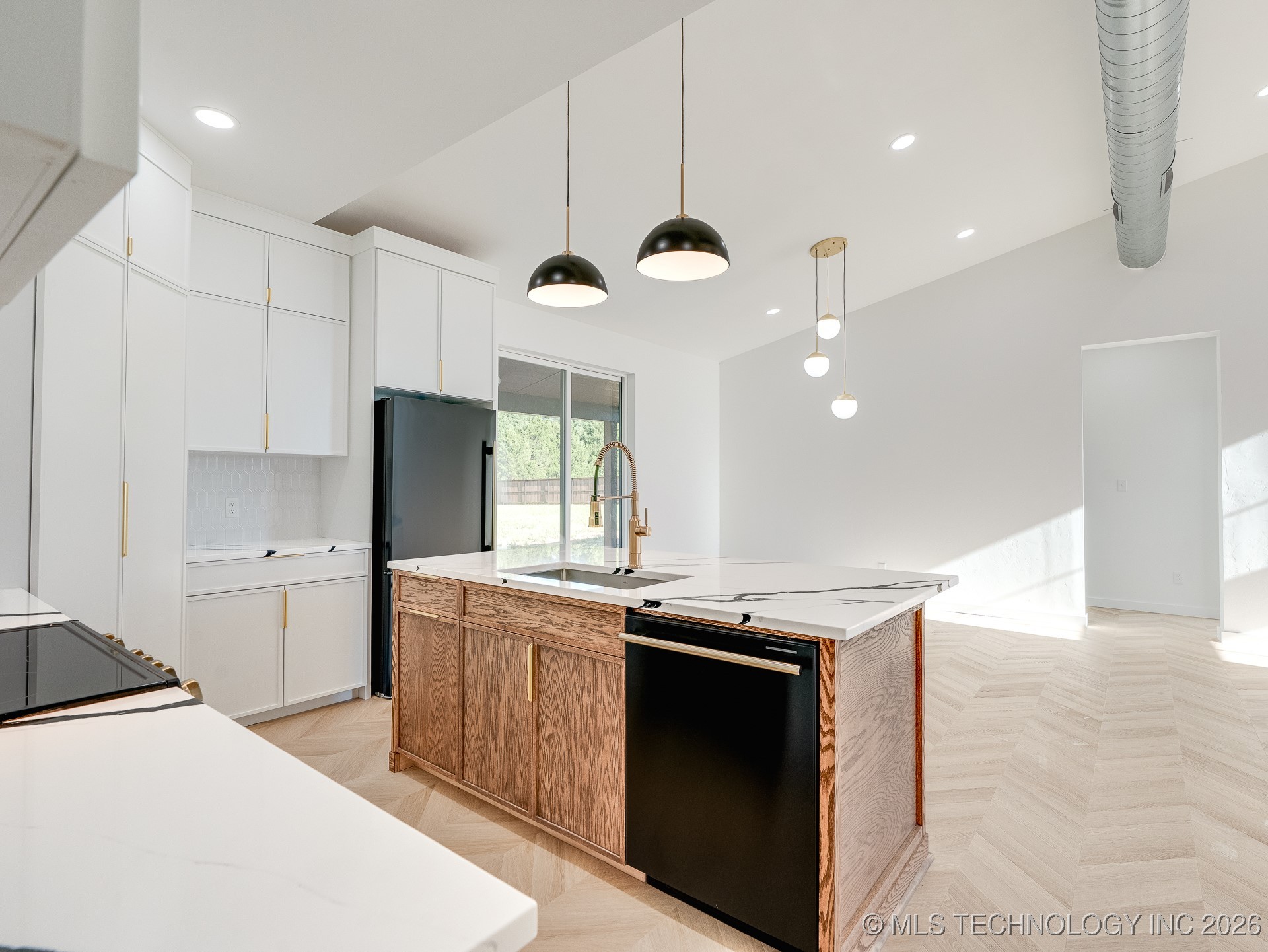 17488 County Road 3540 Property Photo 17