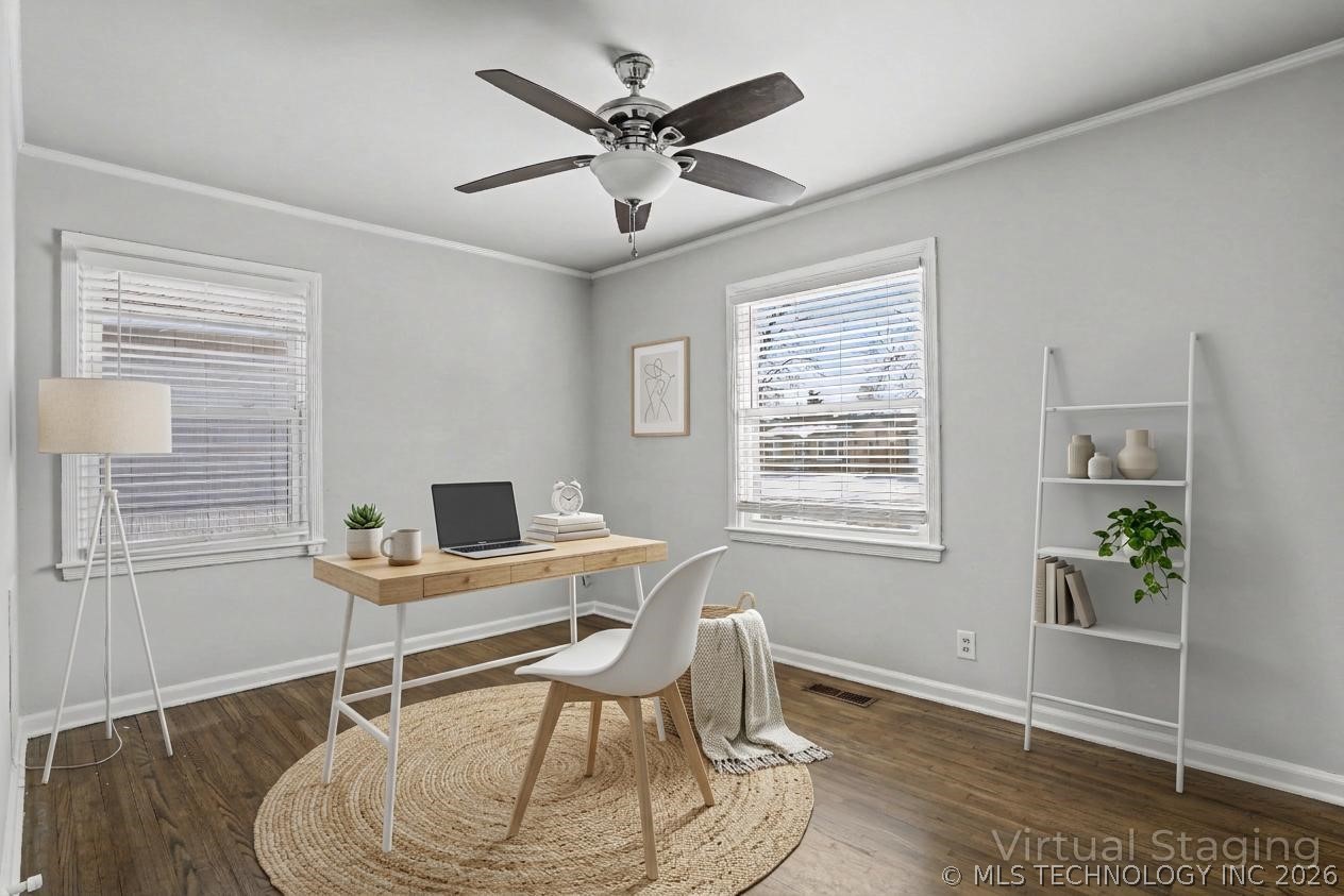 261 E 45th Court Property Photo 15