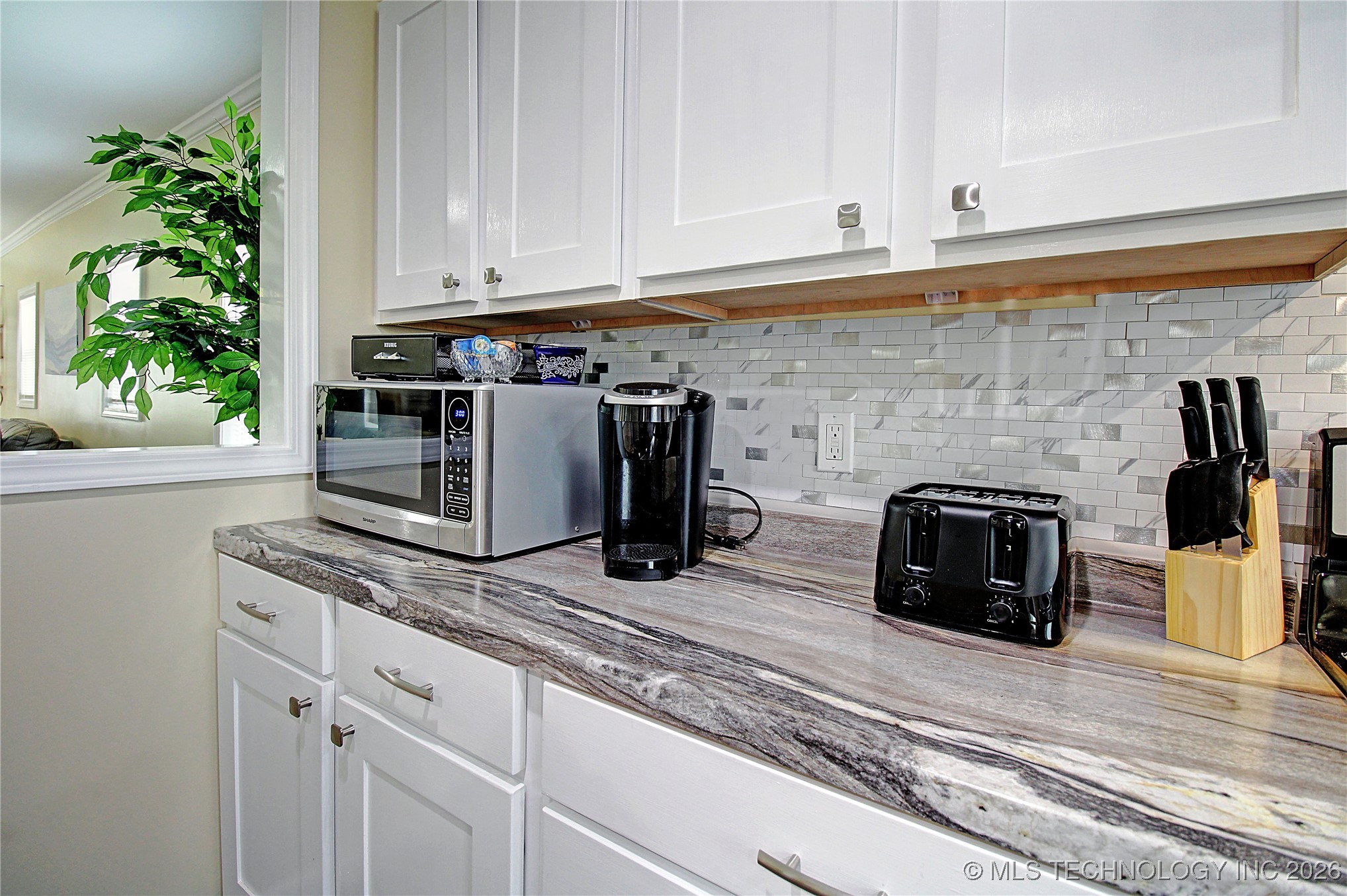 519 S Yorktown Avenue Property Photo 13