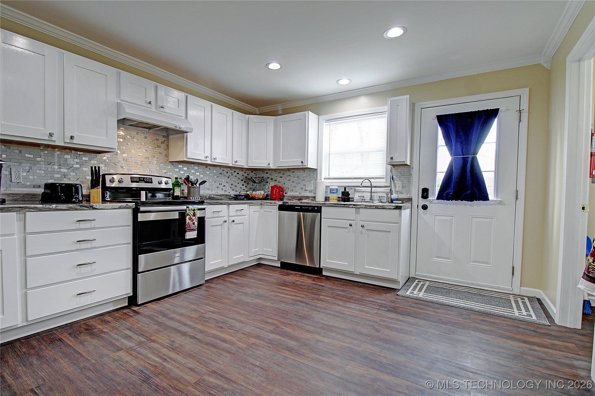 519 S Yorktown Avenue Property Photo 44