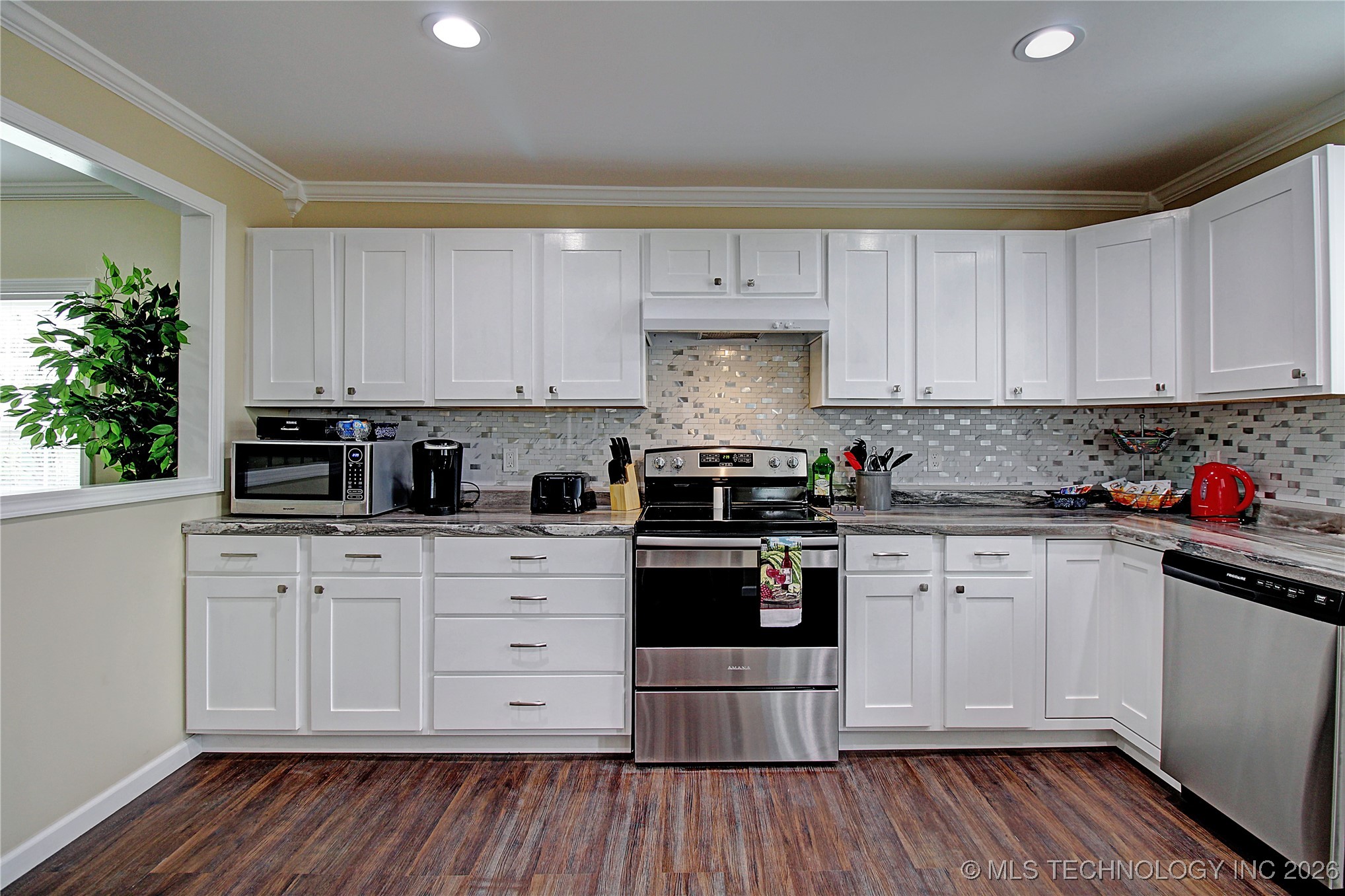 519 S Yorktown Avenue Property Photo 48