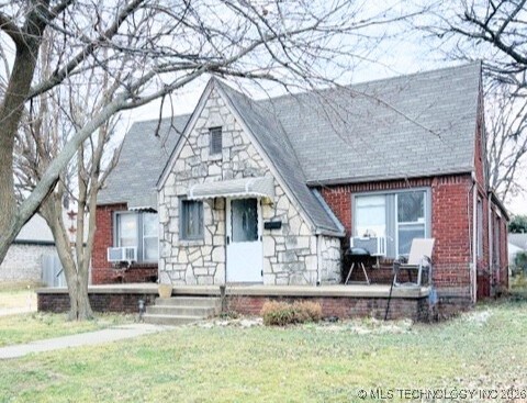 1414 S College Avenue Property Photo 1