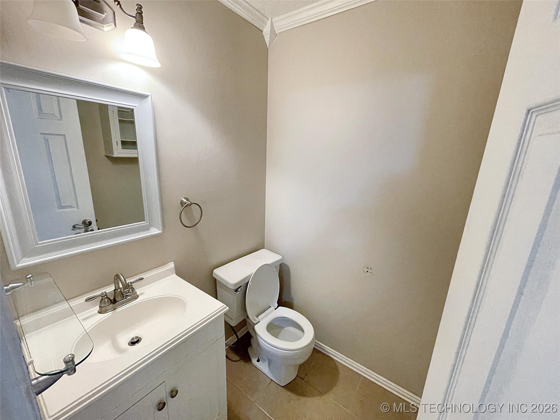 511 W Allen Road Property Photo 14