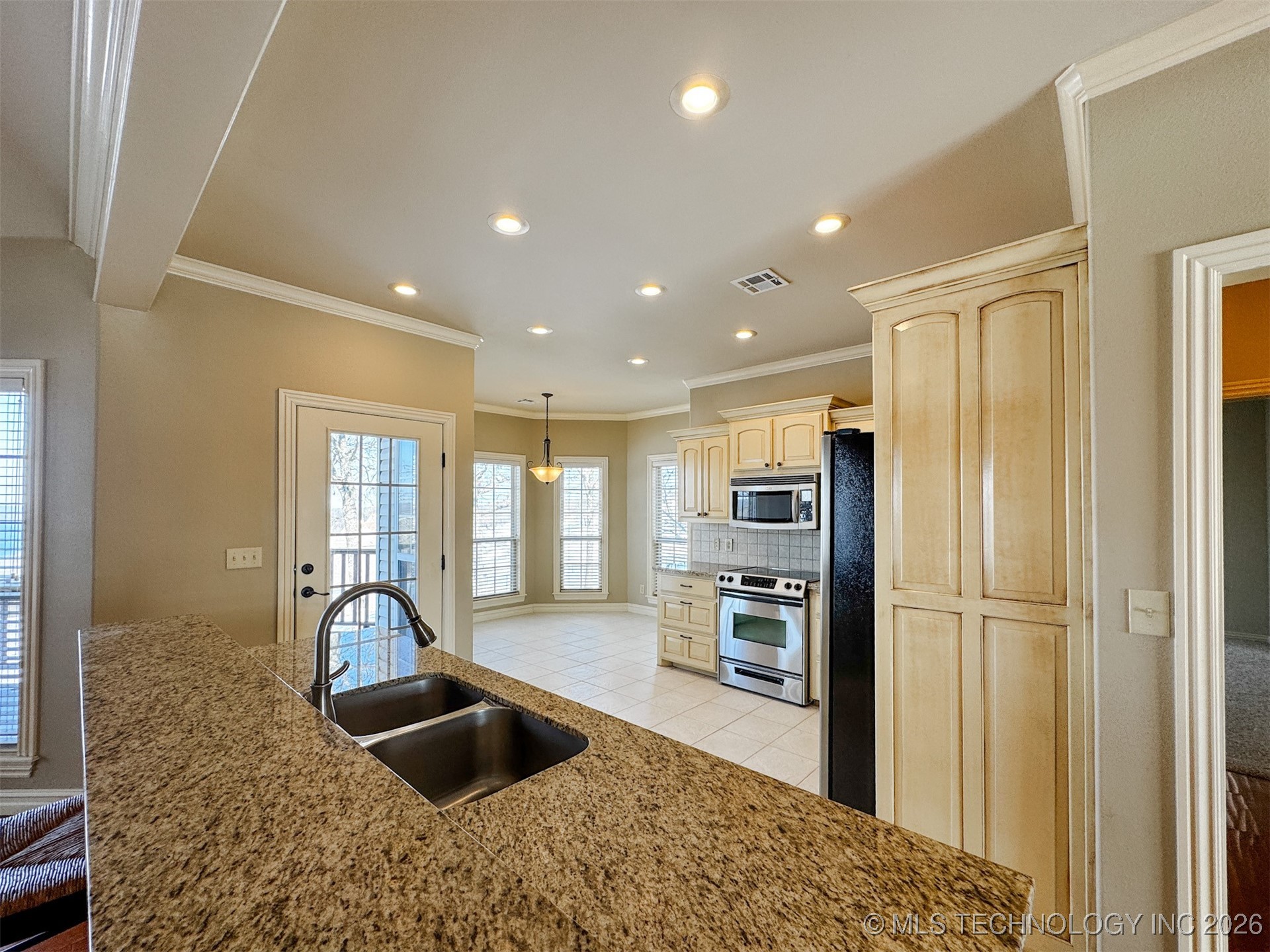 451963 E 958 Road Property Photo 17