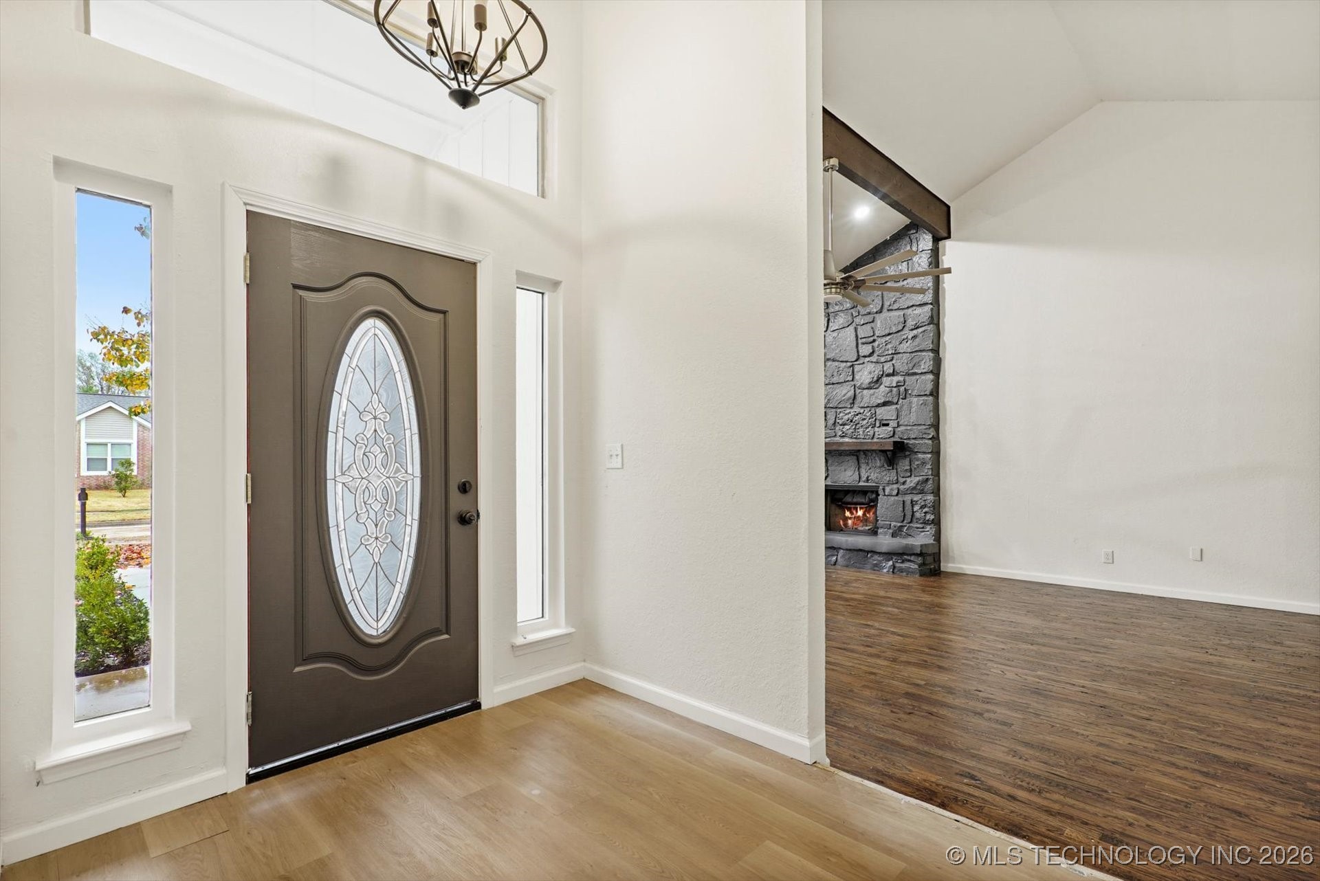 2416 S Elder Avenue Property Photo 3