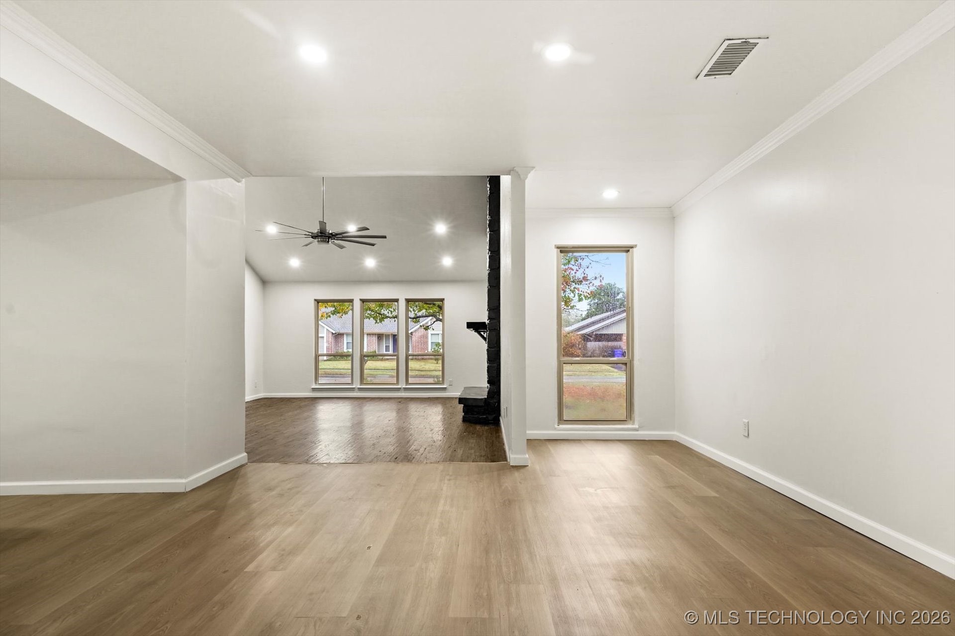 2416 S Elder Avenue Property Photo 9