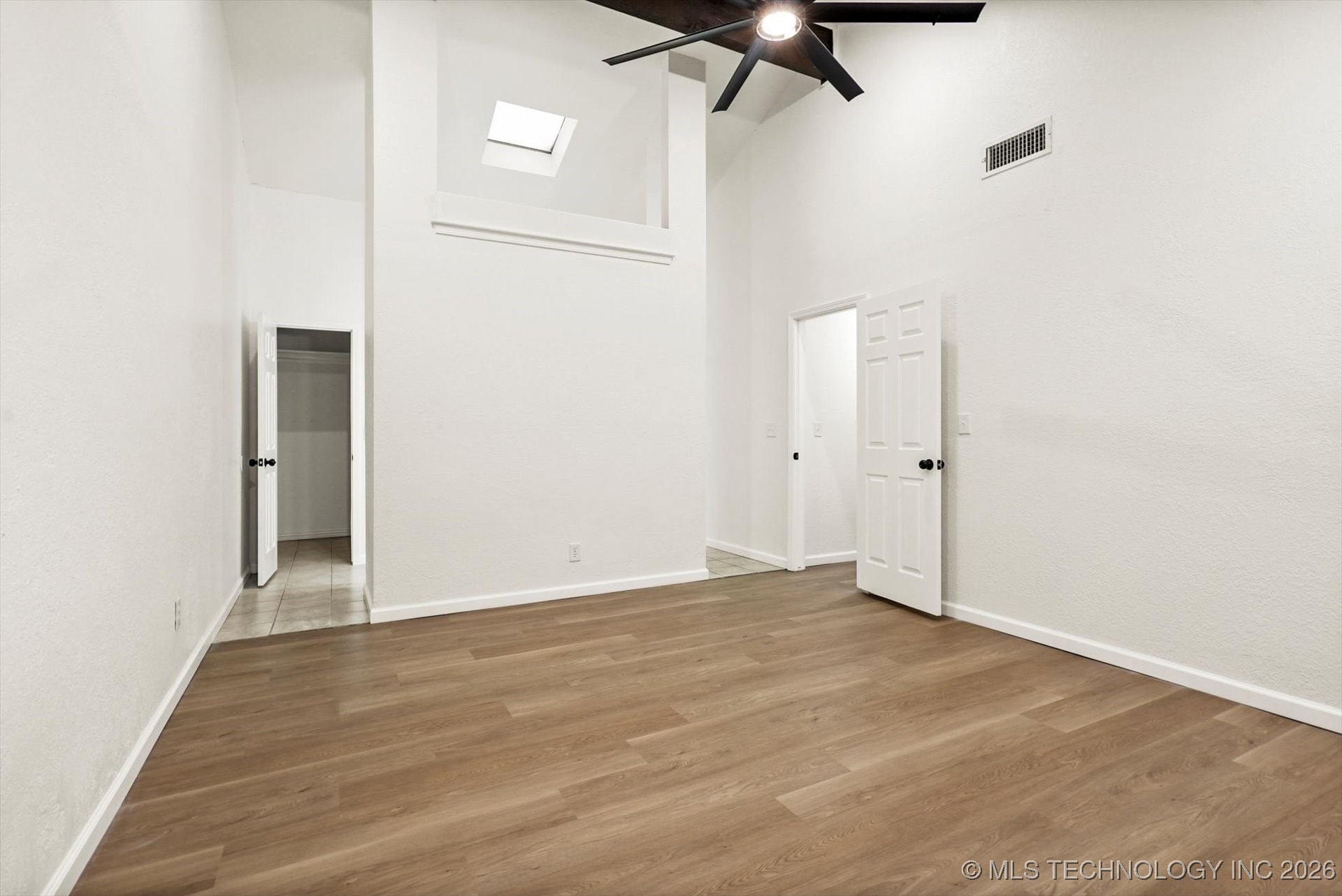 2416 S Elder Avenue Property Photo 18