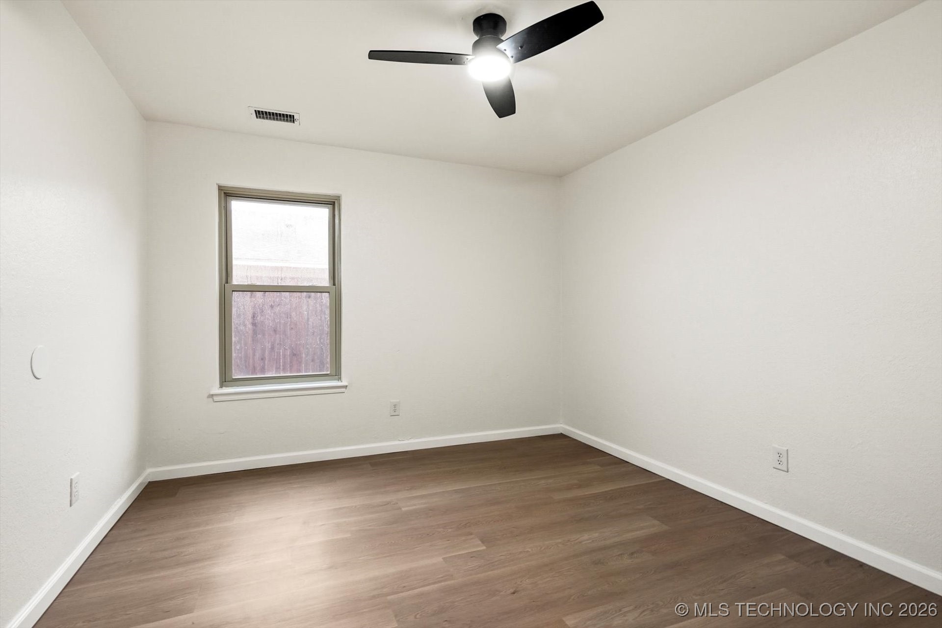 2416 S Elder Avenue Property Photo 24