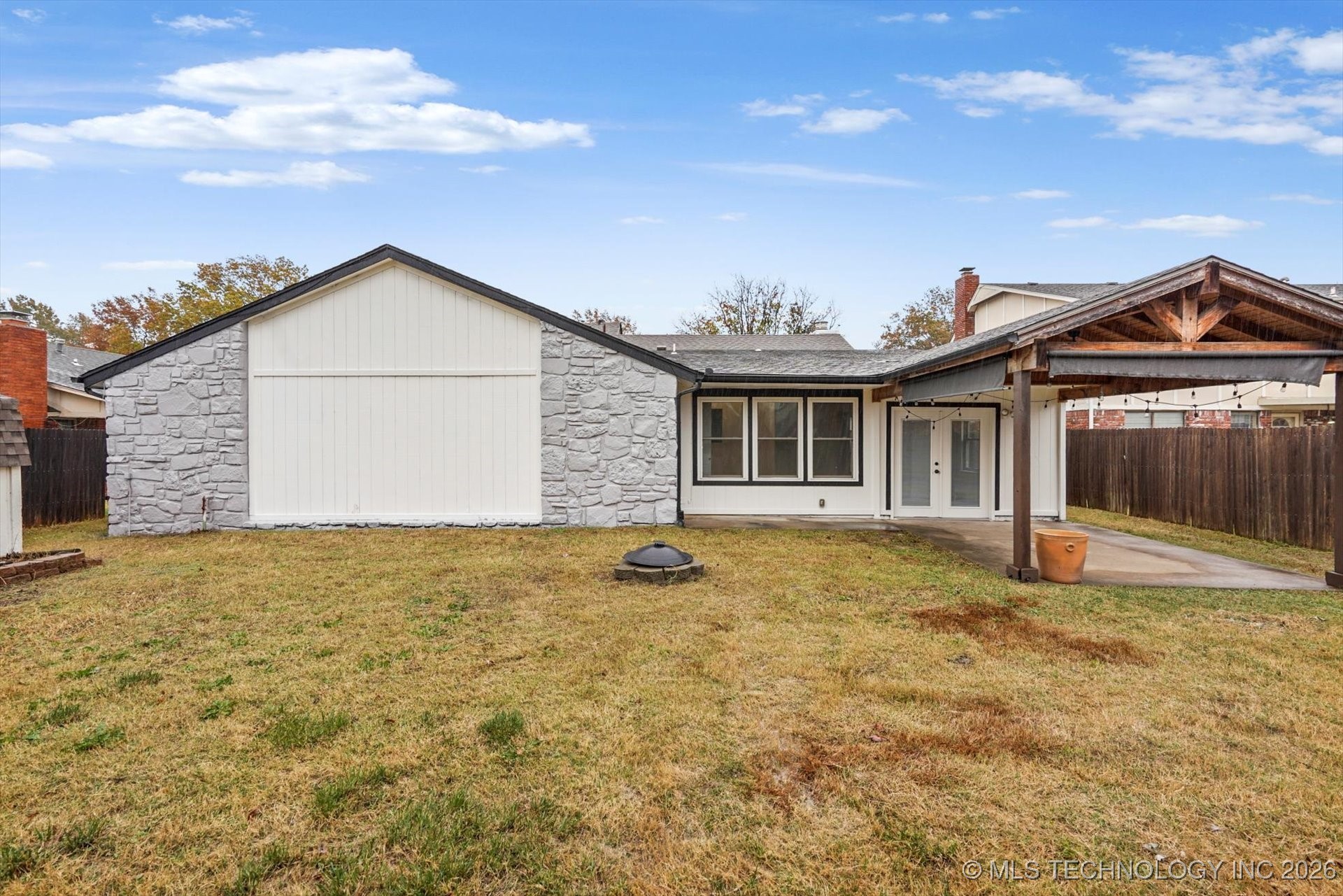 2416 S Elder Avenue Property Photo 26