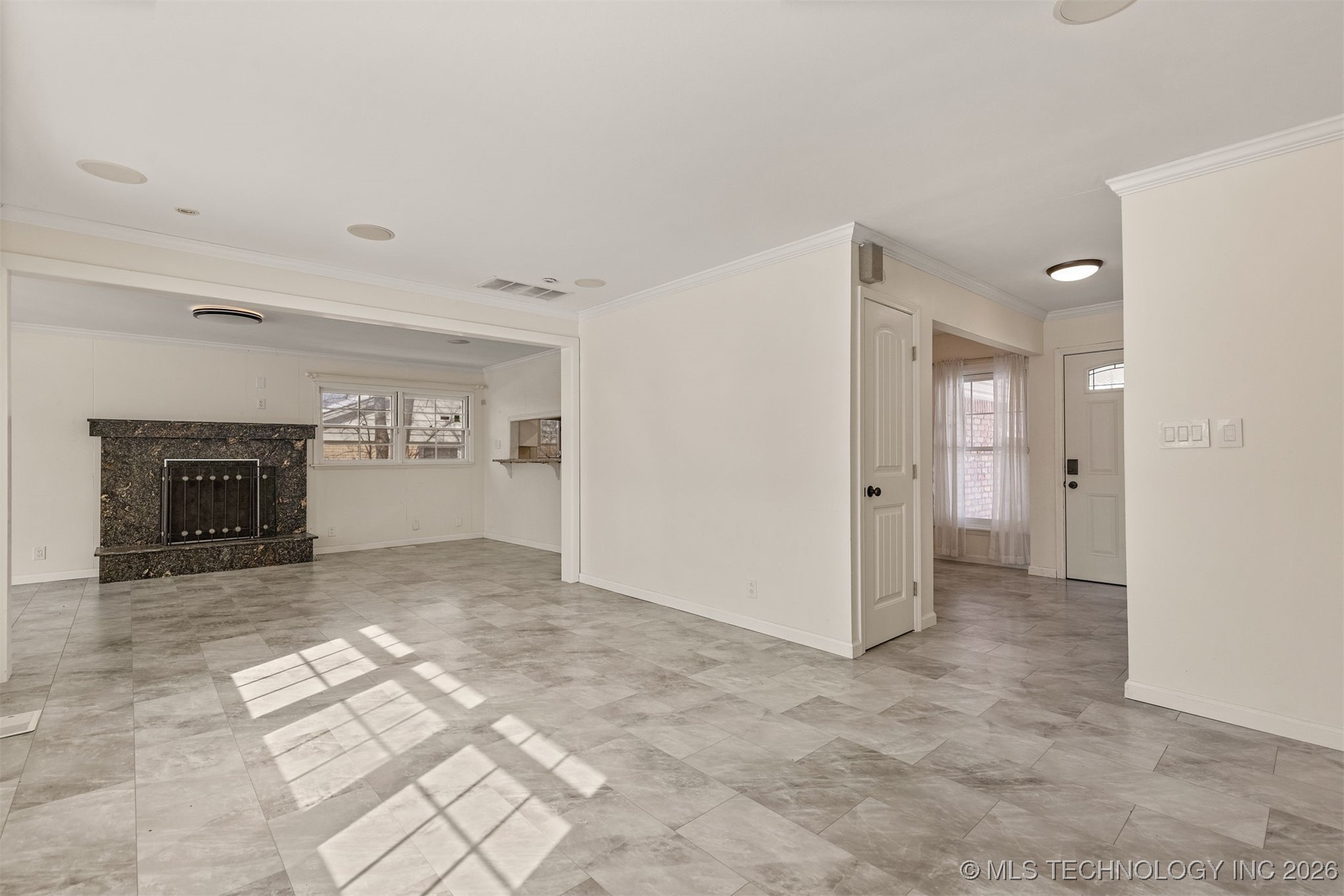 4416 E 58th Place Property Photo 4