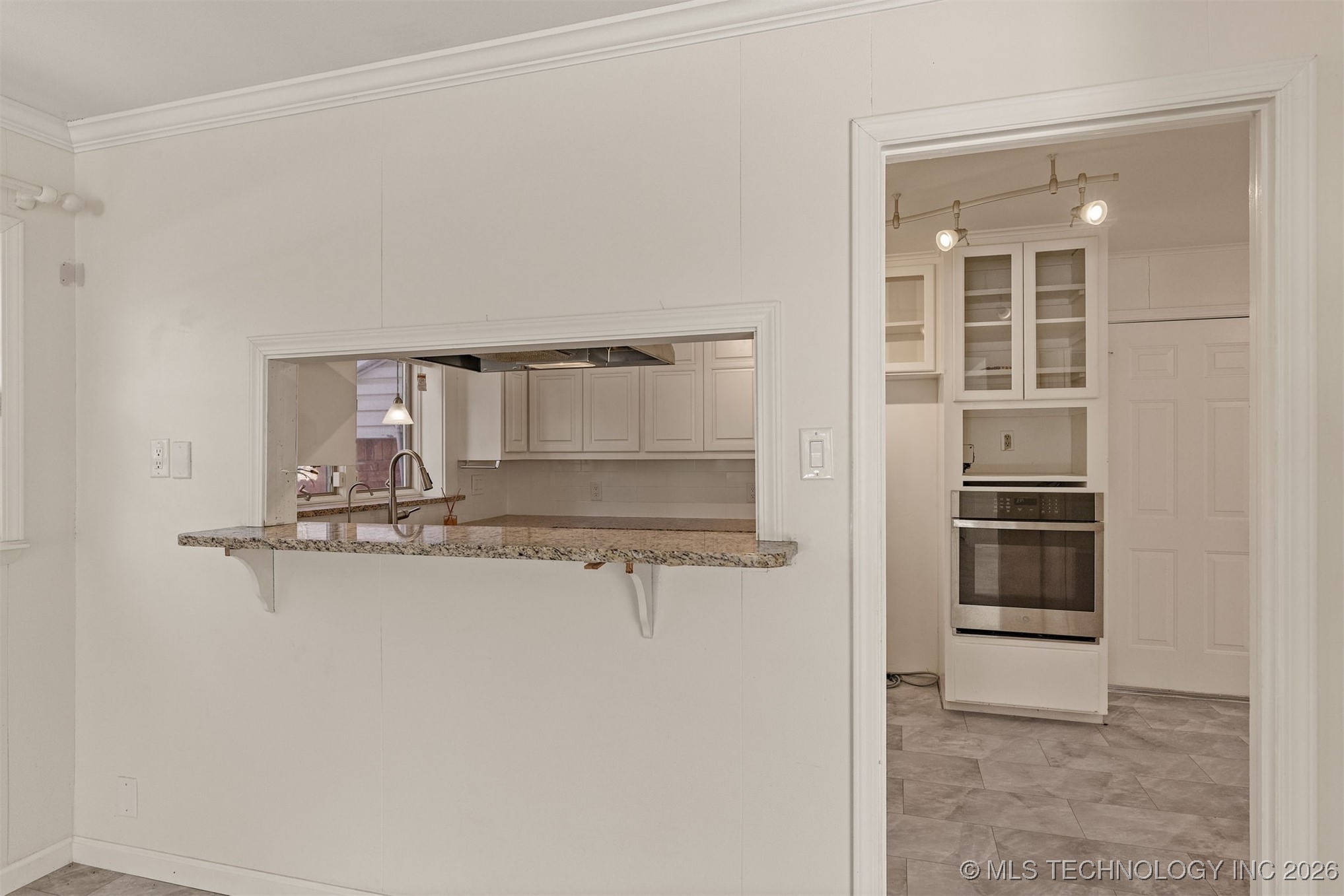 4416 E 58th Place Property Photo 11