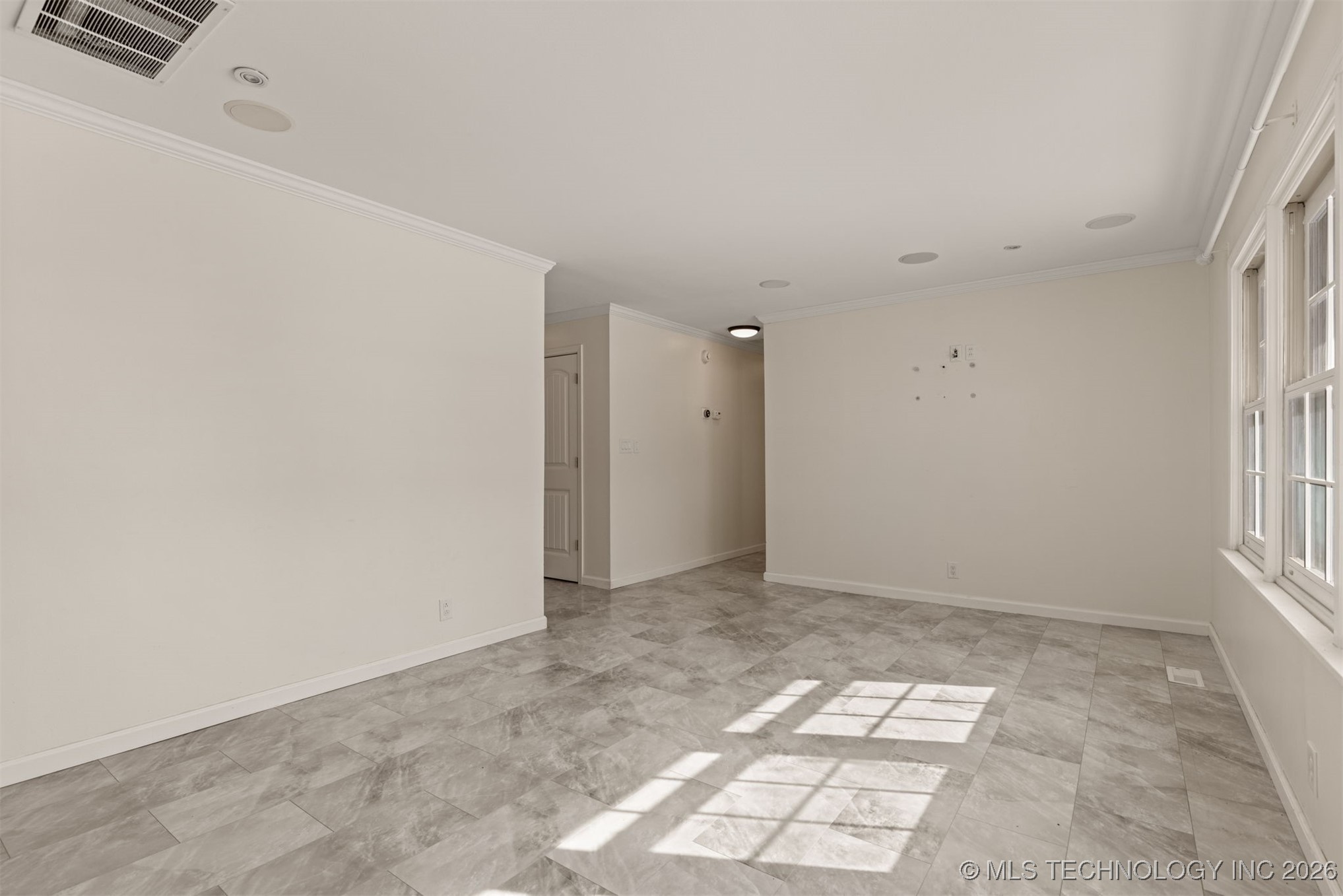 4416 E 58th Place Property Photo 17