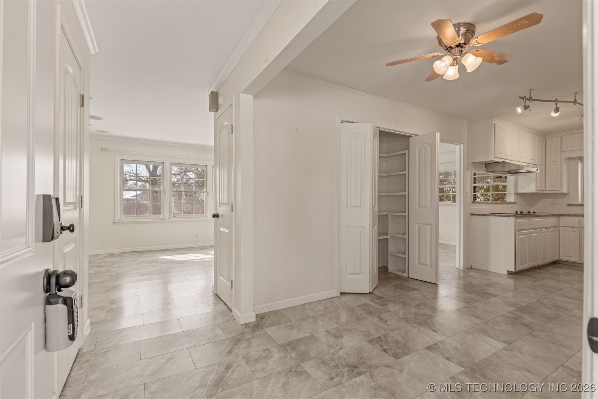 4416 E 58th Place Property Photo 68