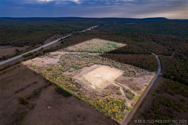 000 N 409 Road Property Photo 2