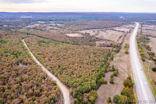 000 N 409 Road Property Photo 7