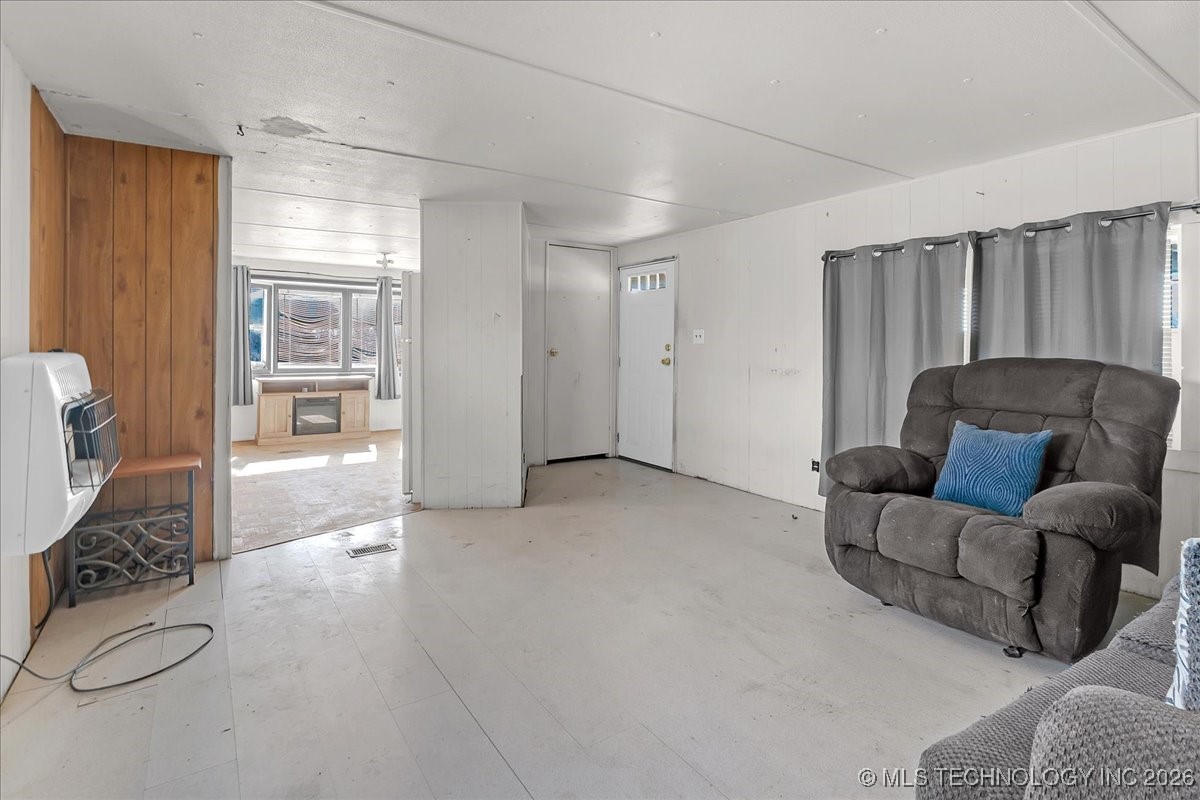 13253 S 215th West Avenue Property Photo 5