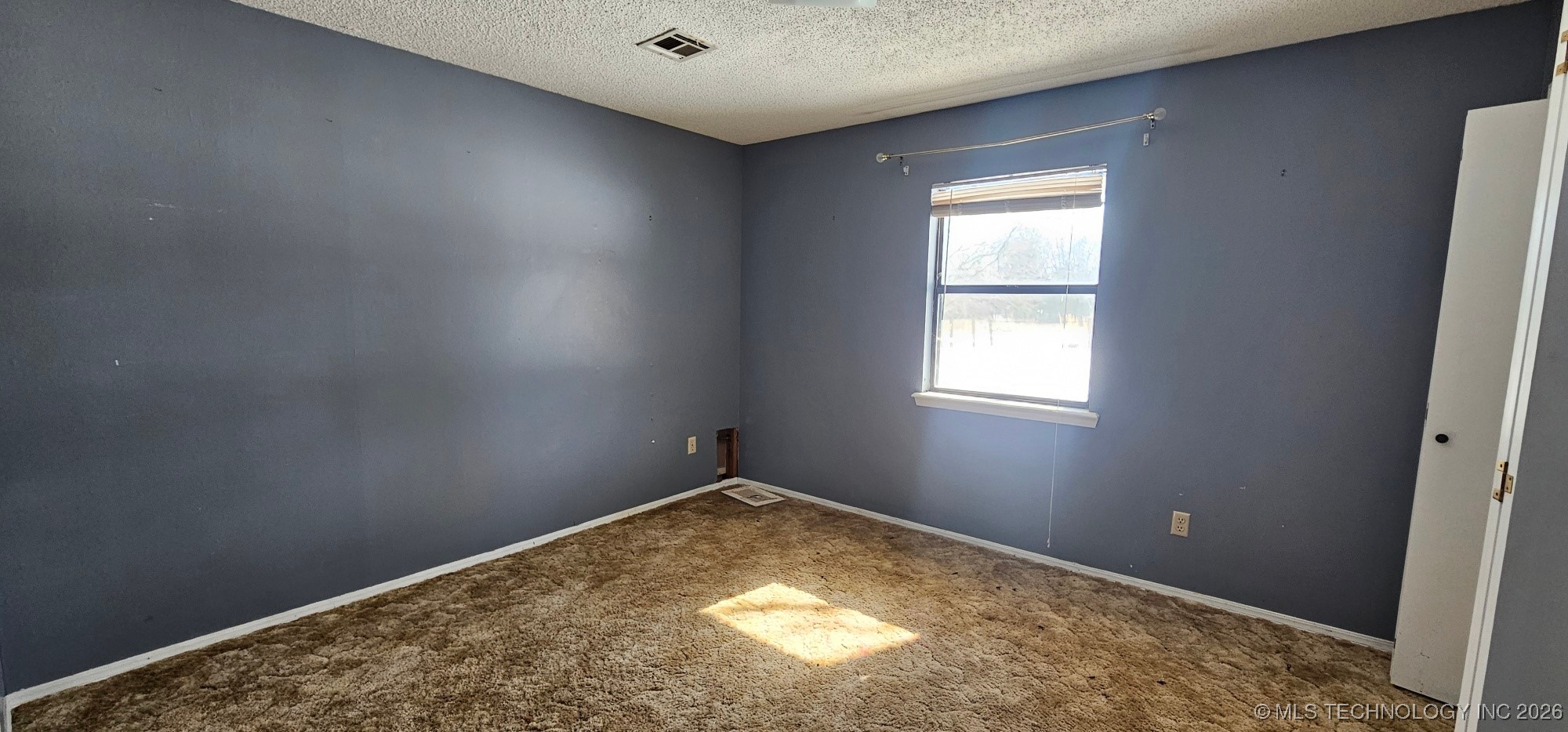 21959 Branson Road Property Photo 9