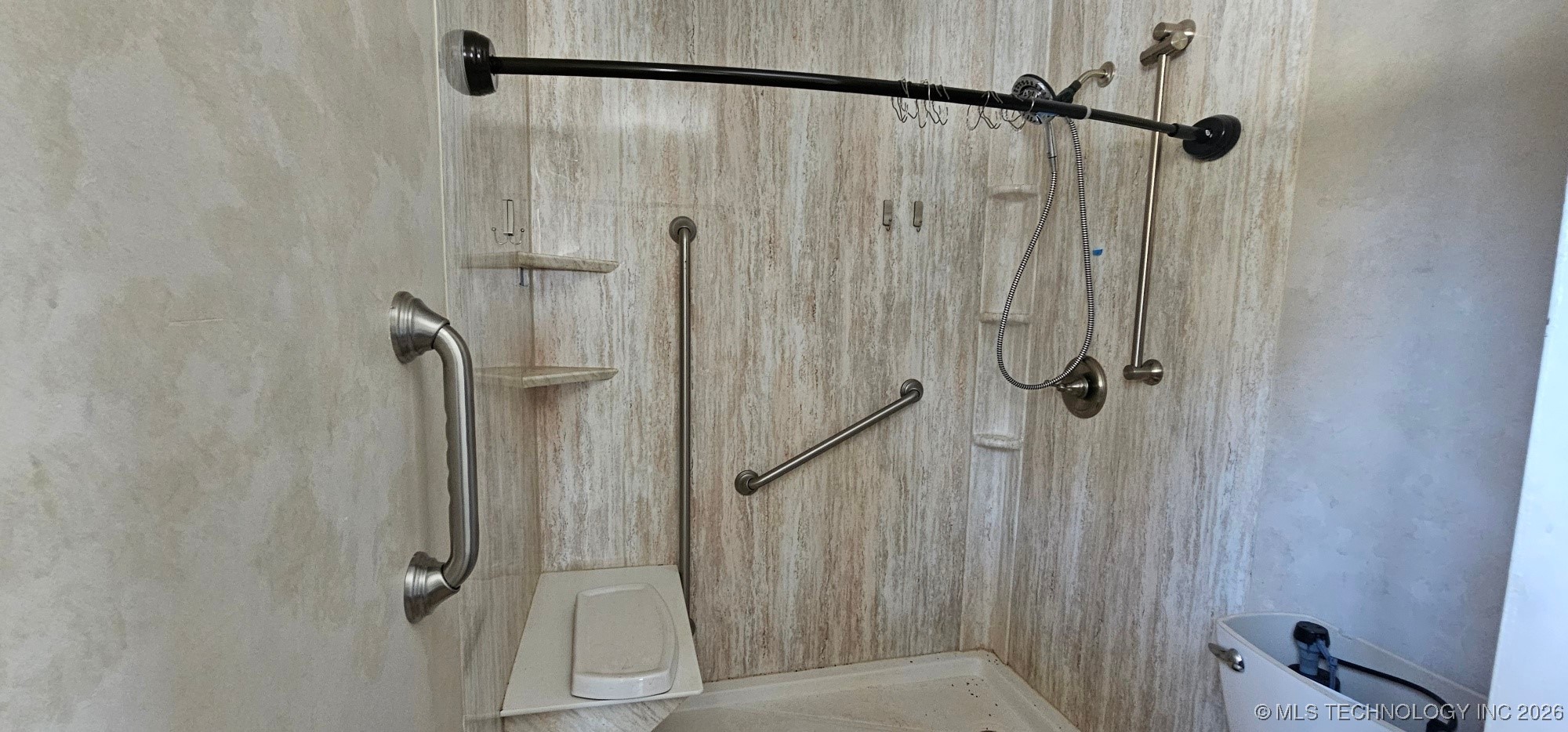 21959 Branson Road Property Photo 16