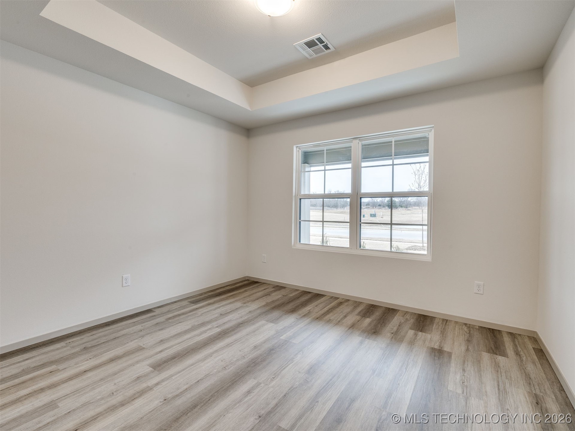 14757 S College Place Property Photo 5