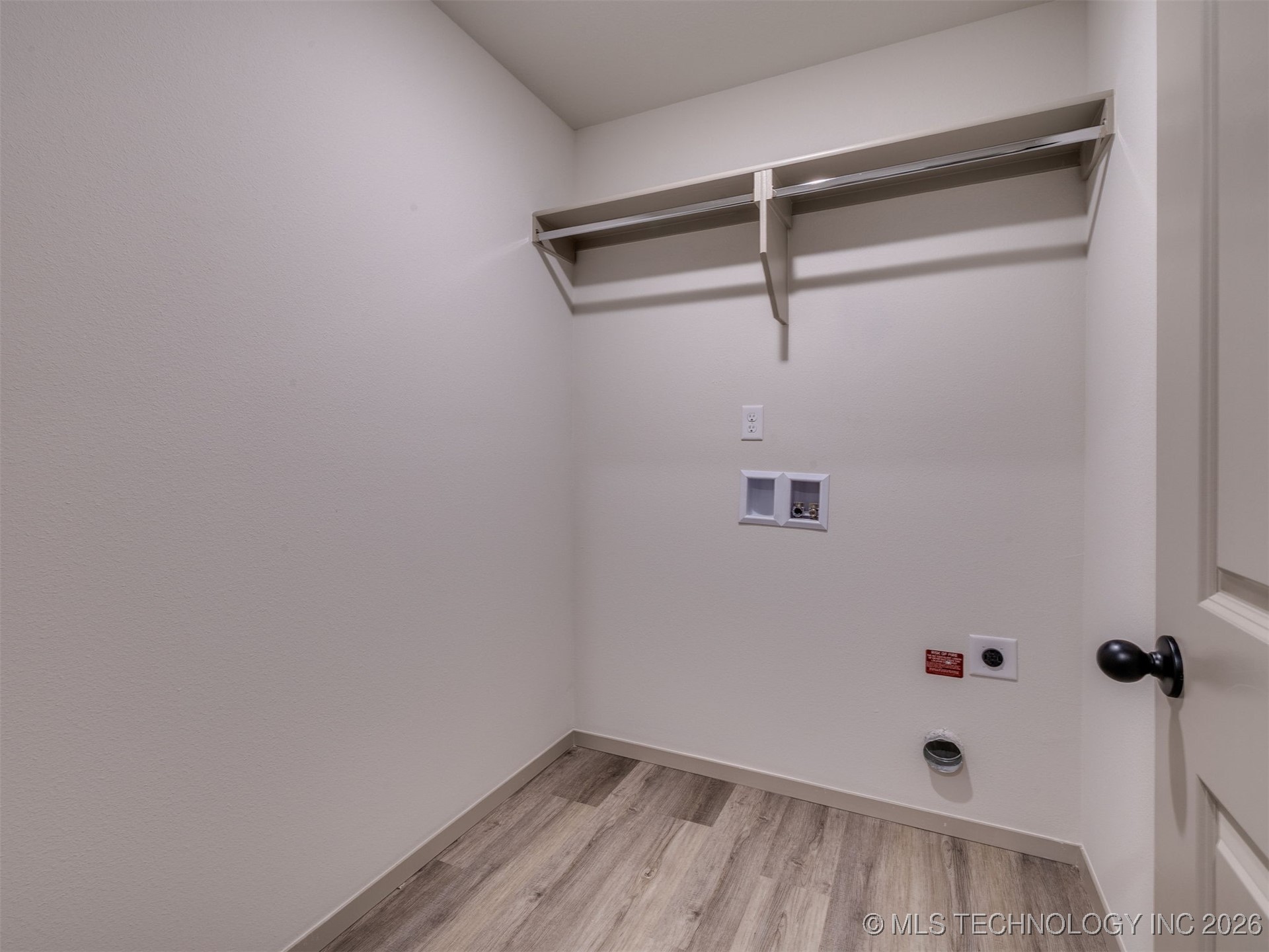 14757 S College Place Property Photo 8