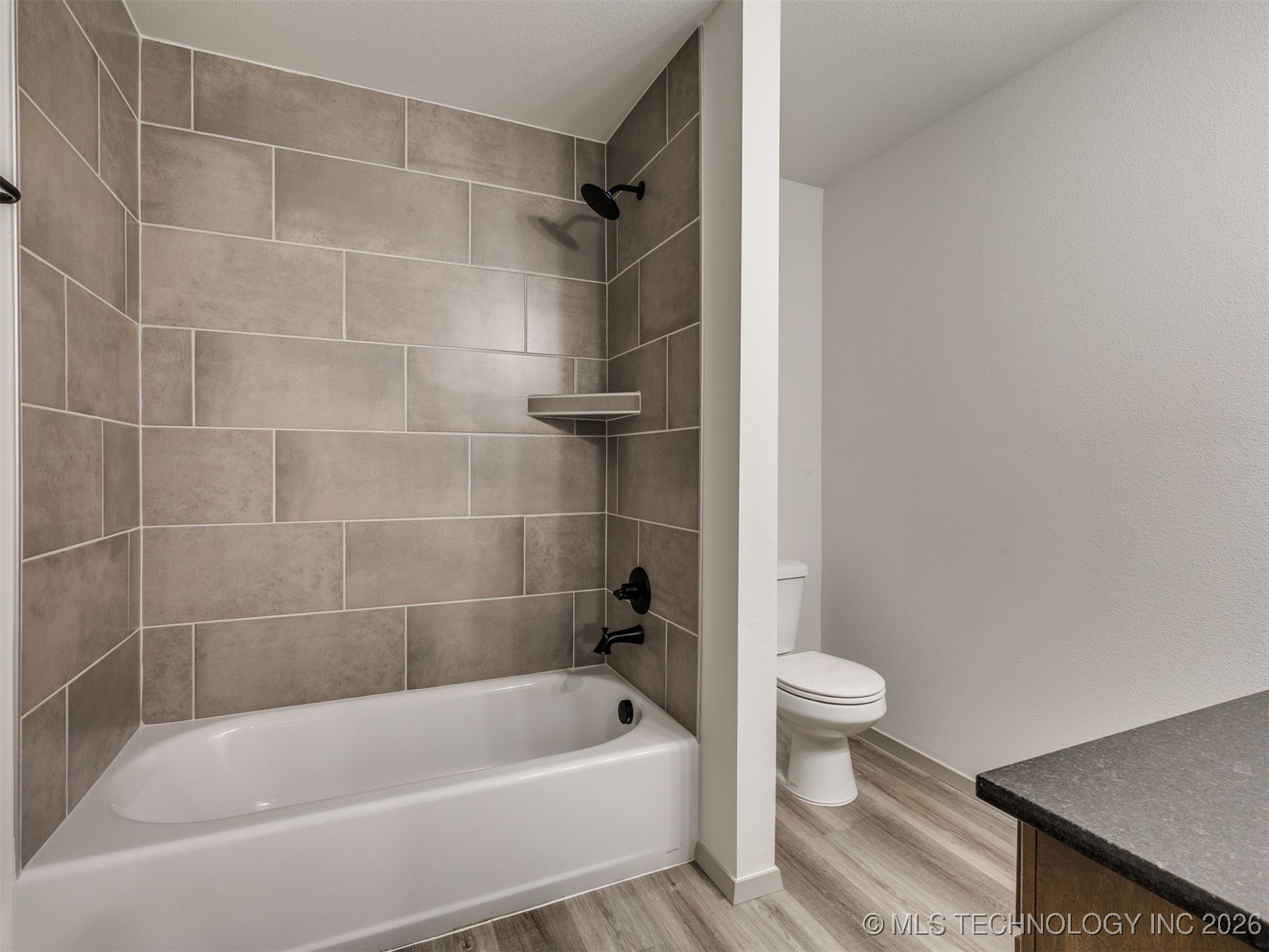 14757 S College Place Property Photo 10