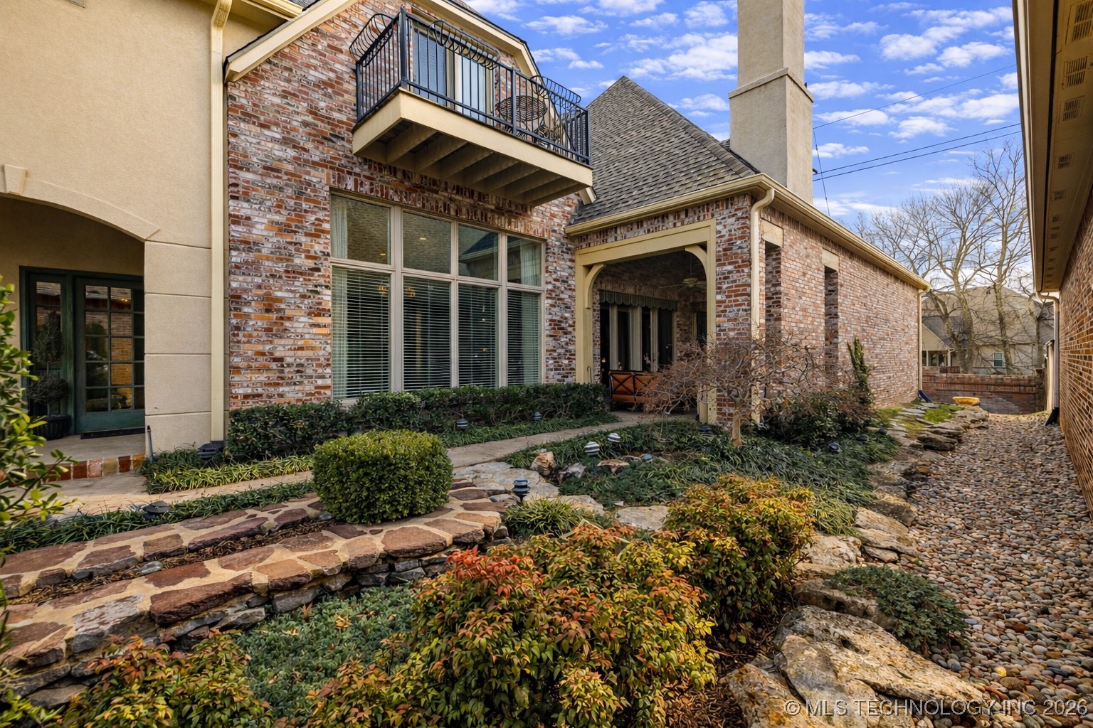 5904 W Orlando Circle Property Photo 2