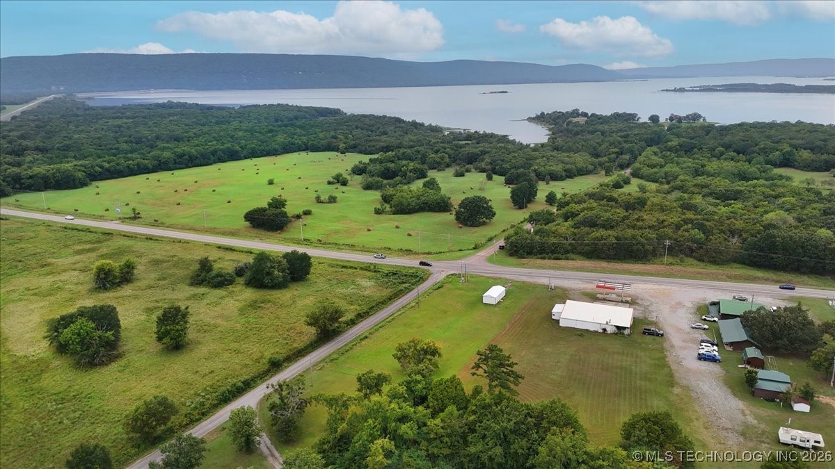 Highway 2 Property Photo 8