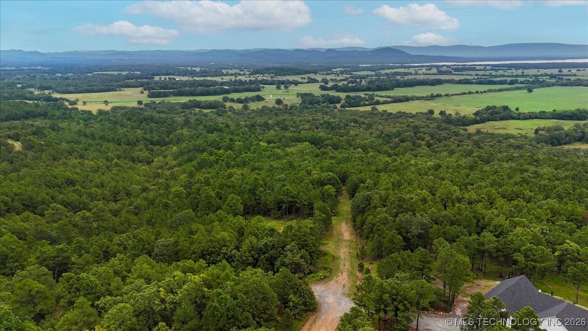 1025 Property Photo 3