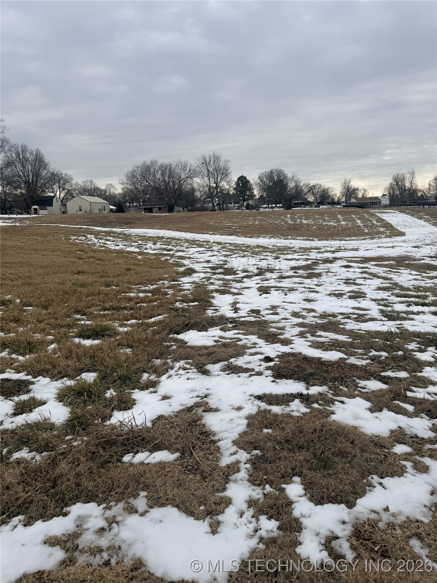 W 71st Street S Property Photo 5