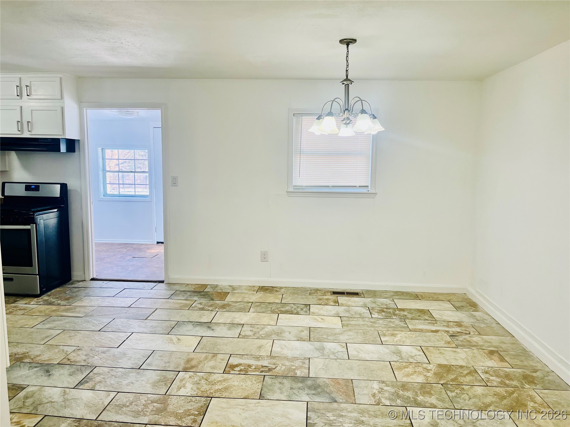 1805 S Osage Avenue Property Photo 7