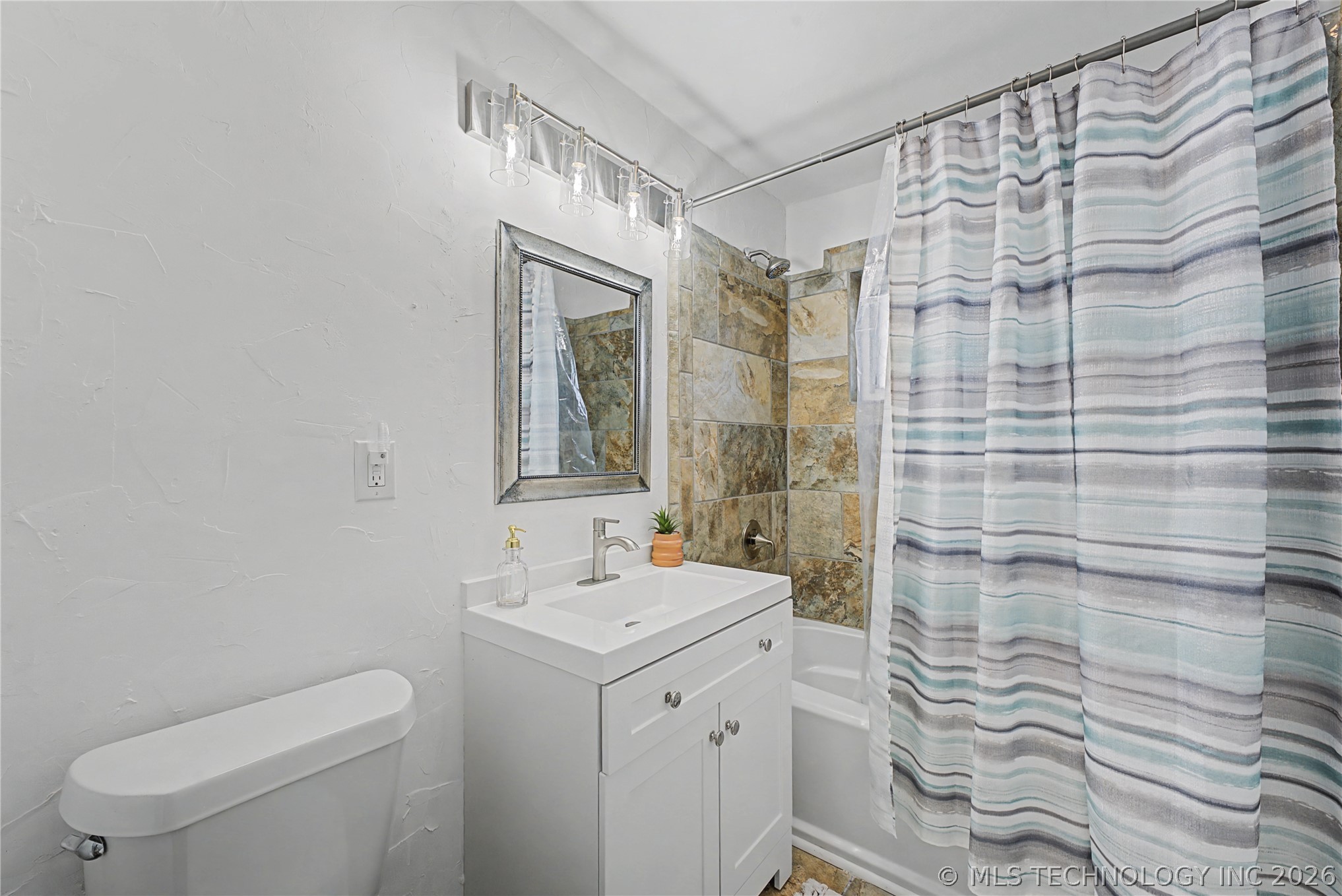 1805 S Osage Avenue Property Photo 13