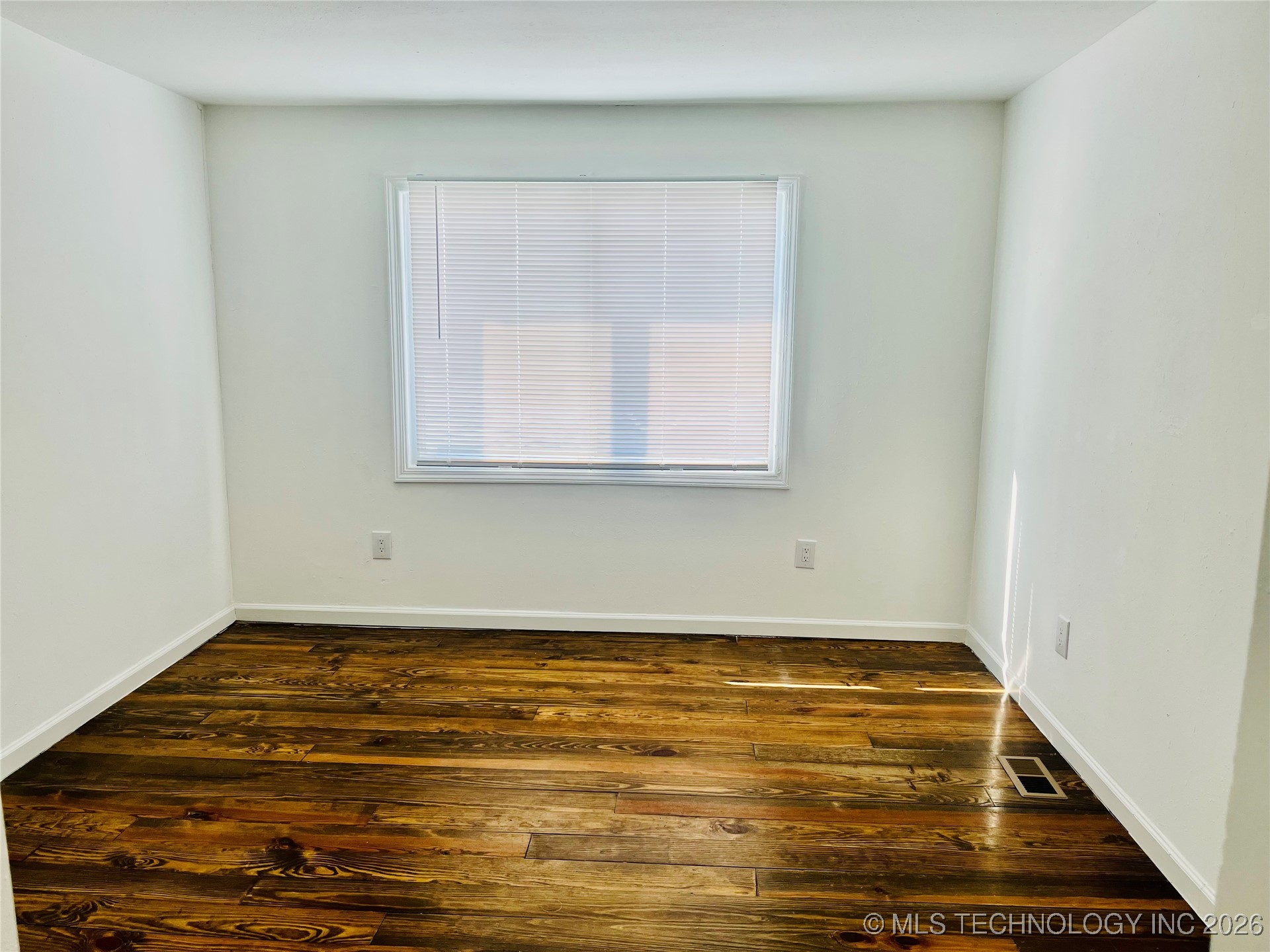 1805 S Osage Avenue Property Photo 15