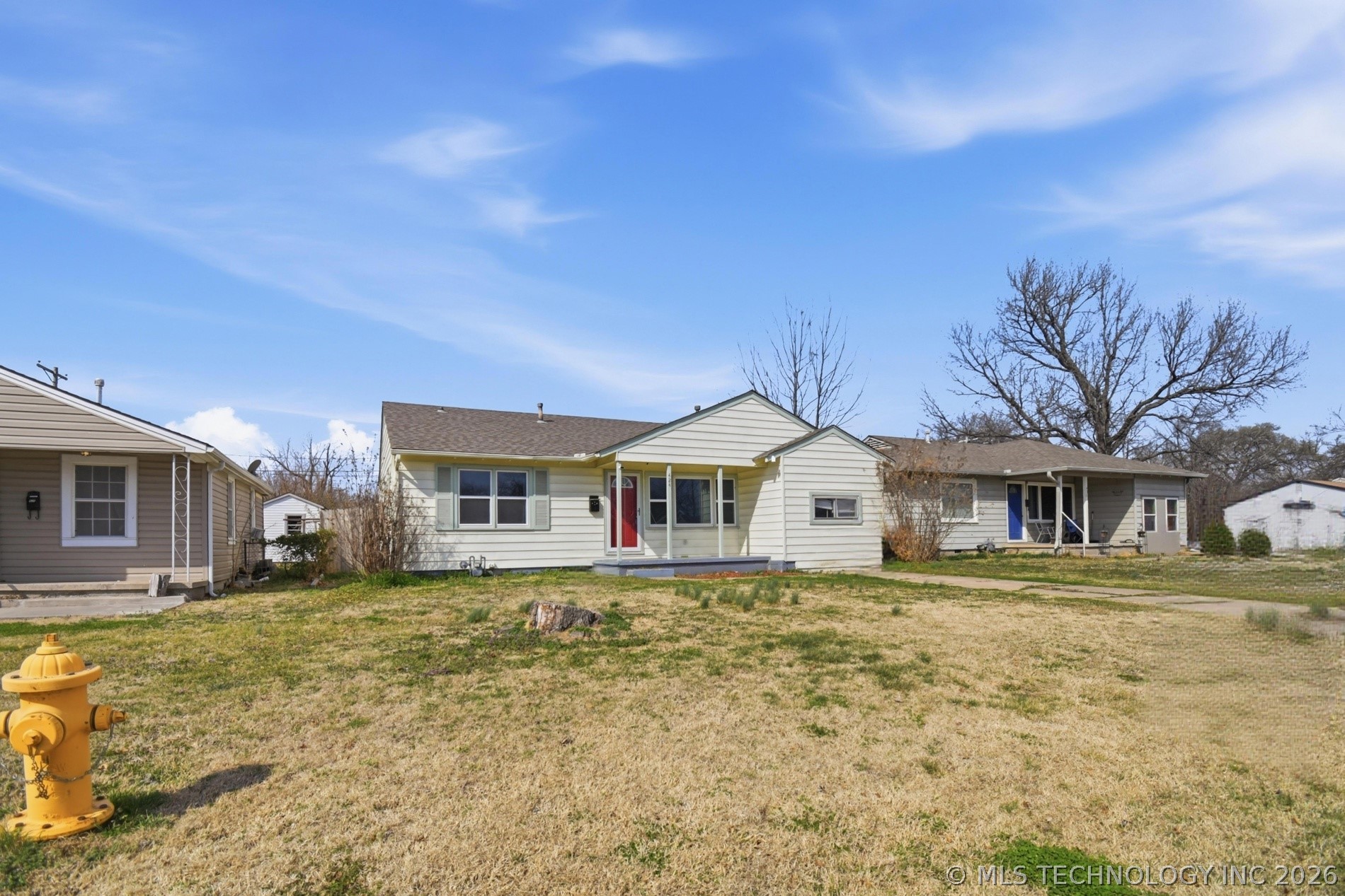 424 S 69th East Avenue Property Photo 3