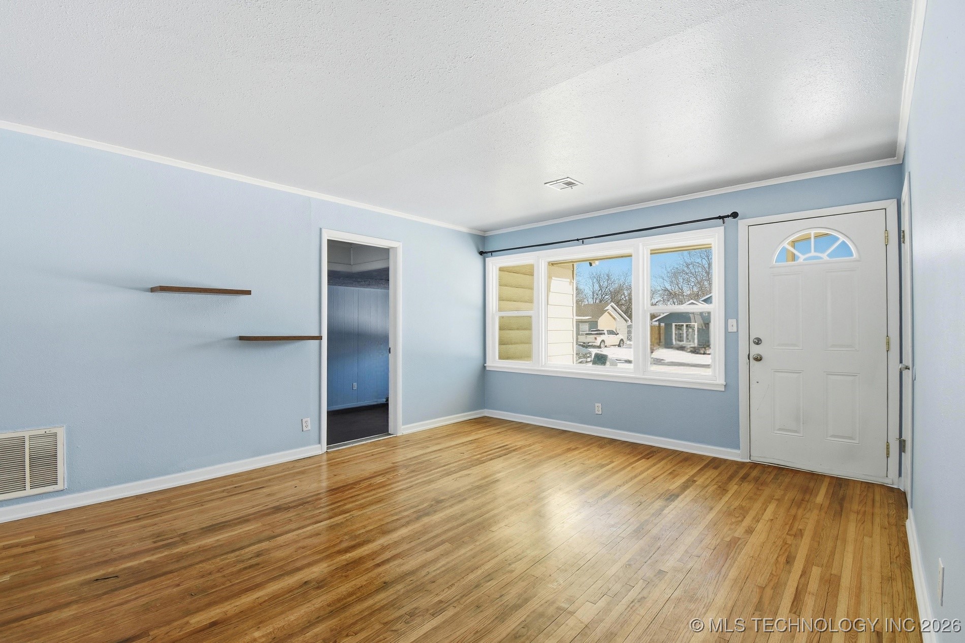 424 S 69th East Avenue Property Photo 8