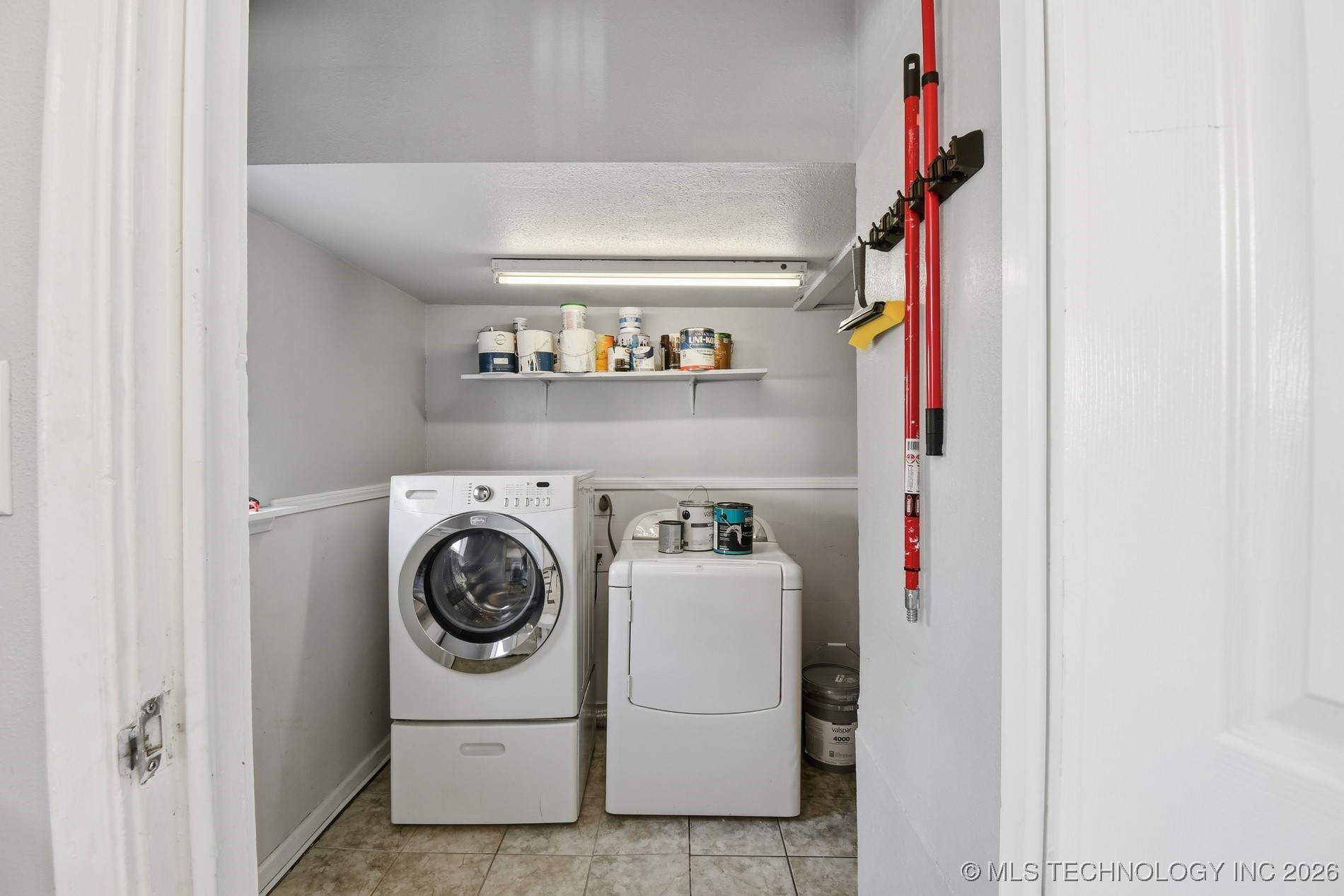 424 S 69th East Avenue Property Photo 17