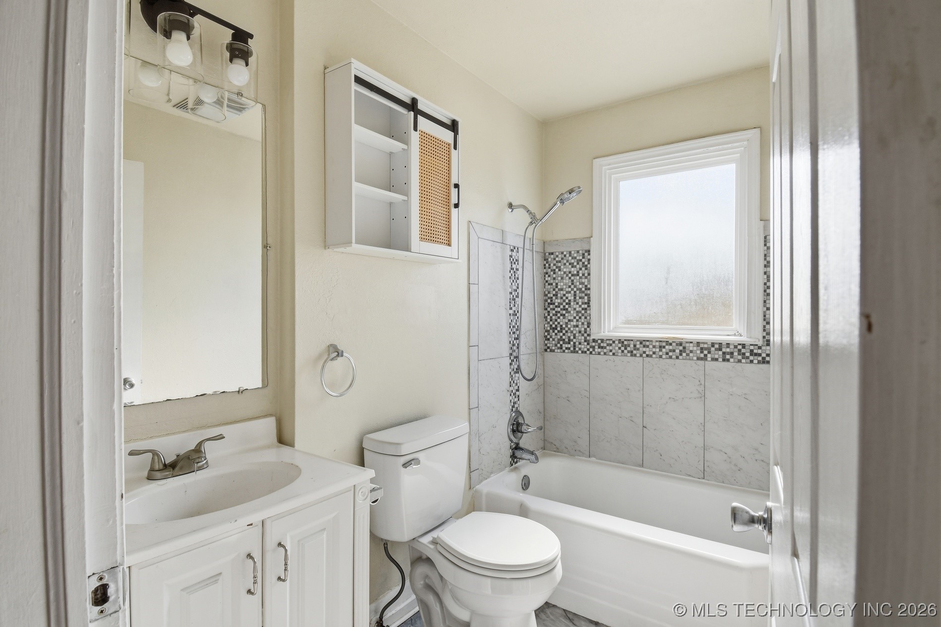 424 S 69th East Avenue Property Photo 25