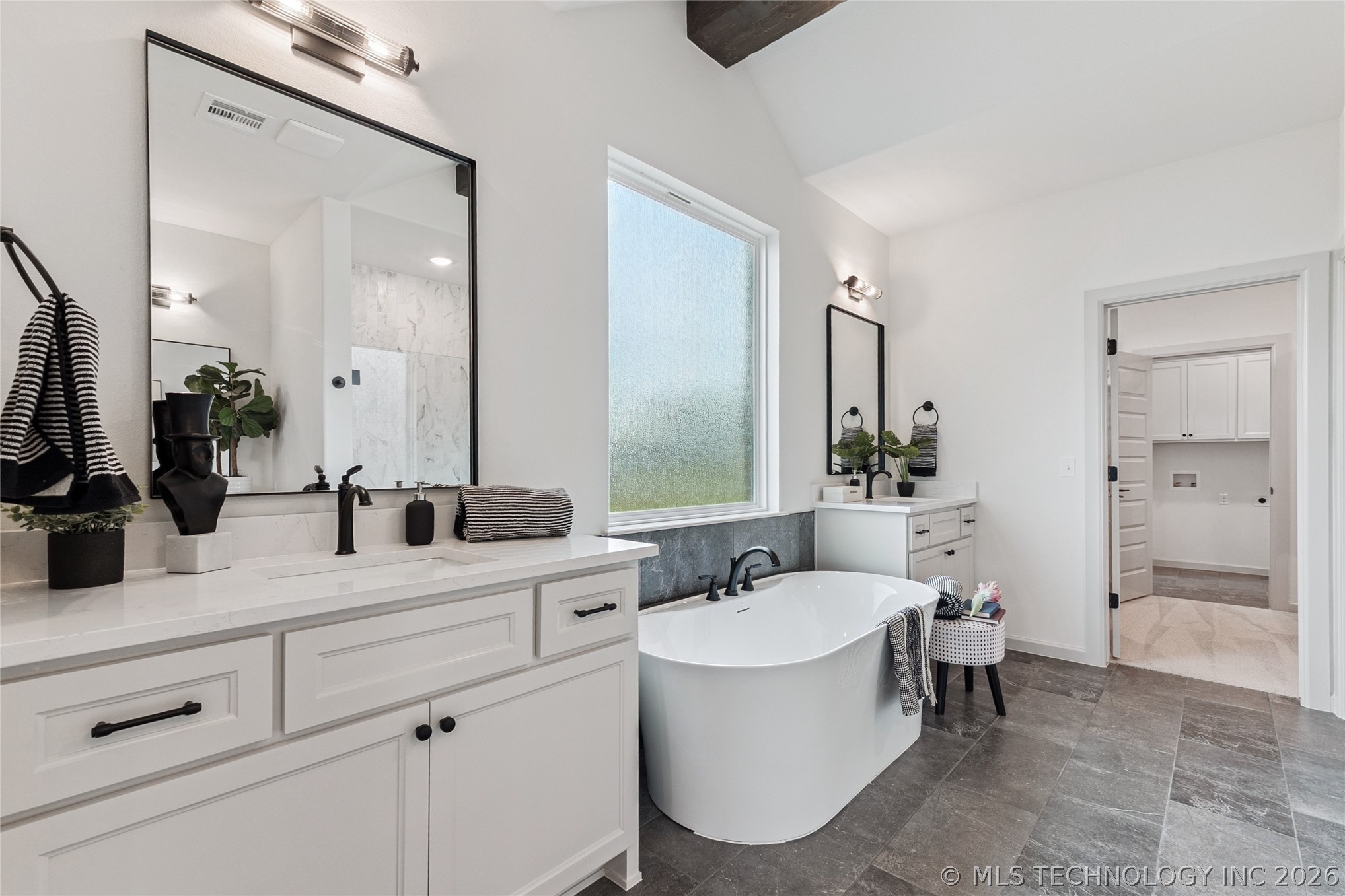 2325 E 134th Circle Property Photo 44