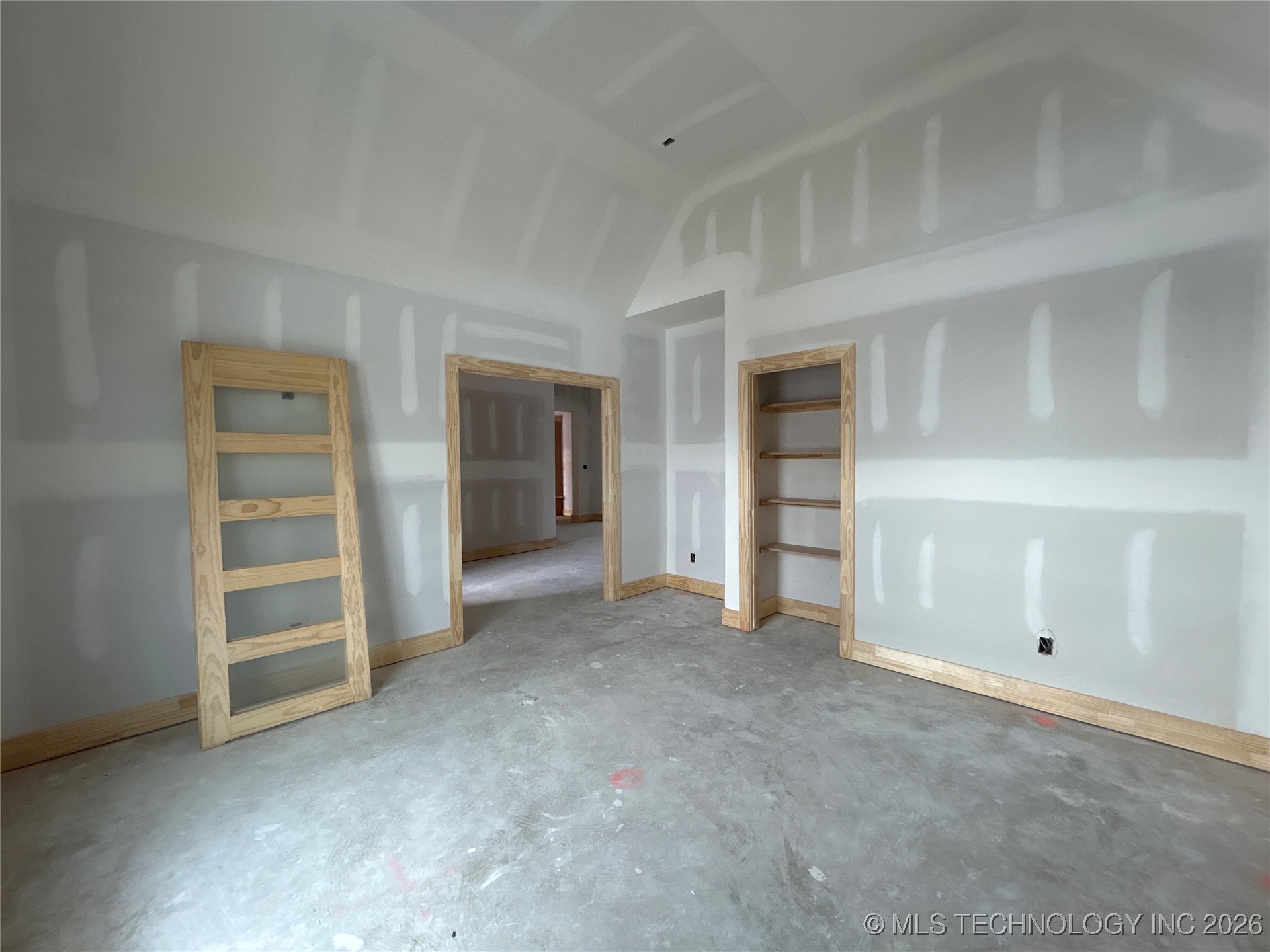 16705 E 41st Place S Property Photo 4