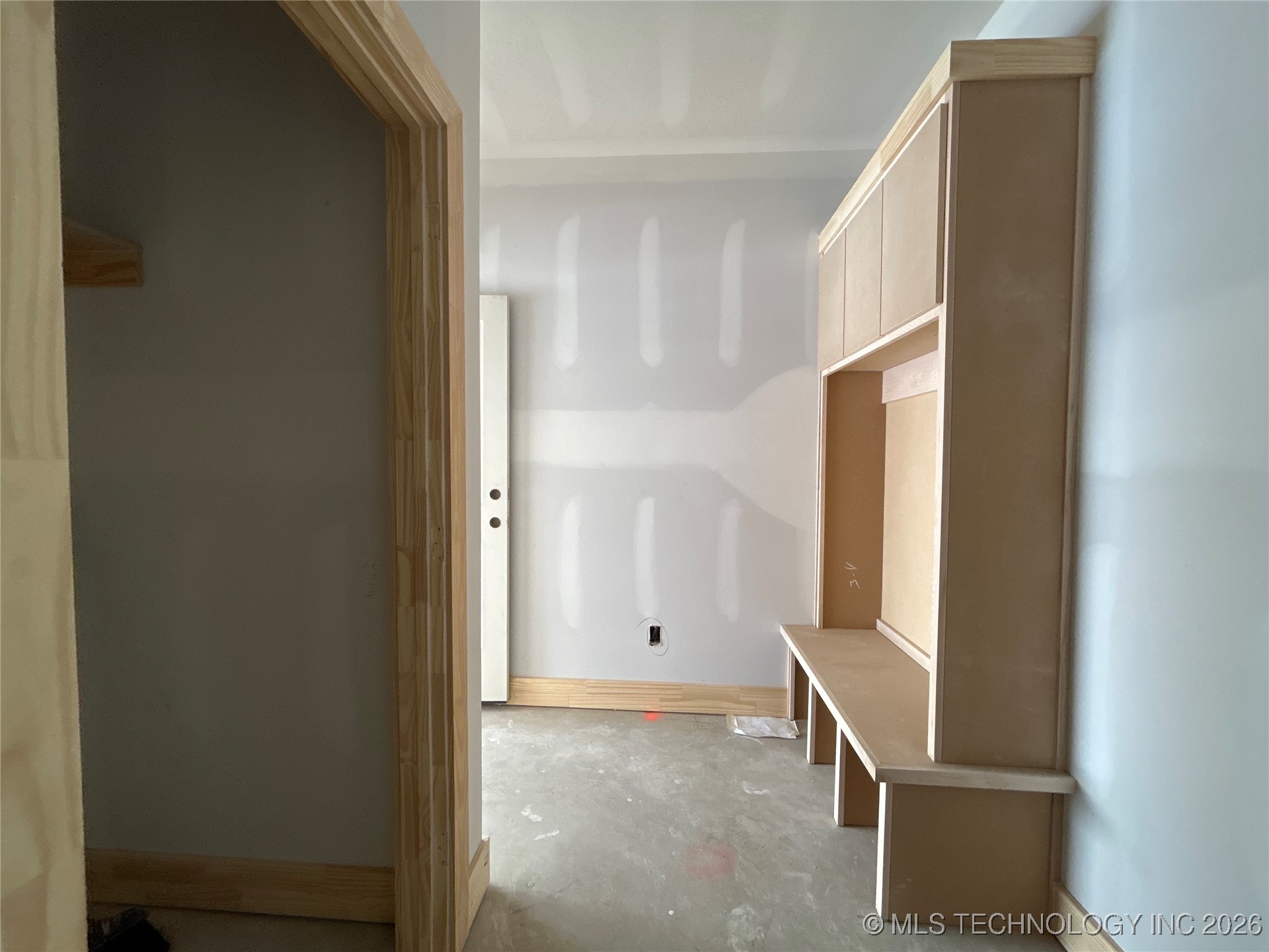 16705 E 41st Place S Property Photo 8