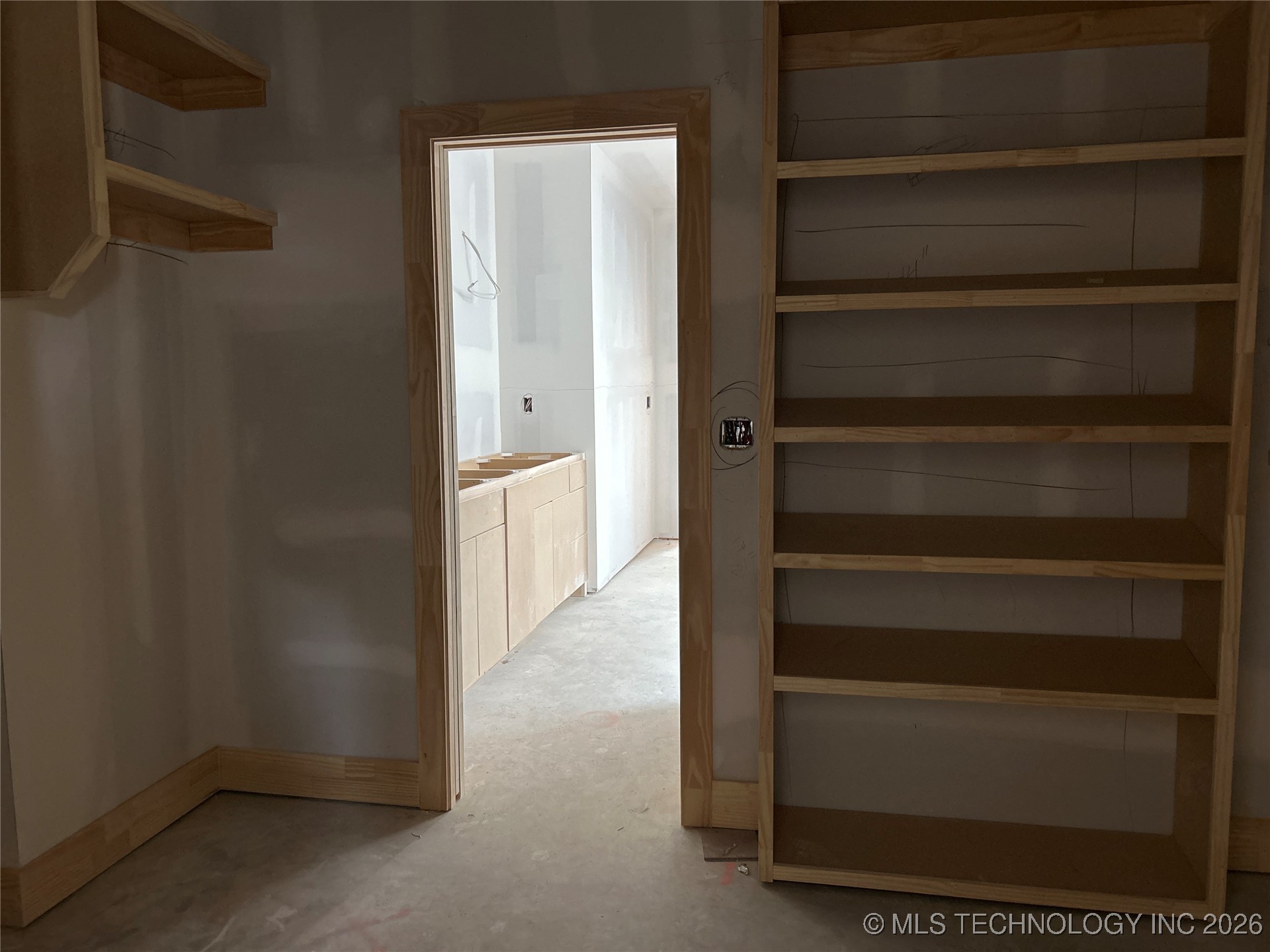 16705 E 41st Place S Property Photo 11