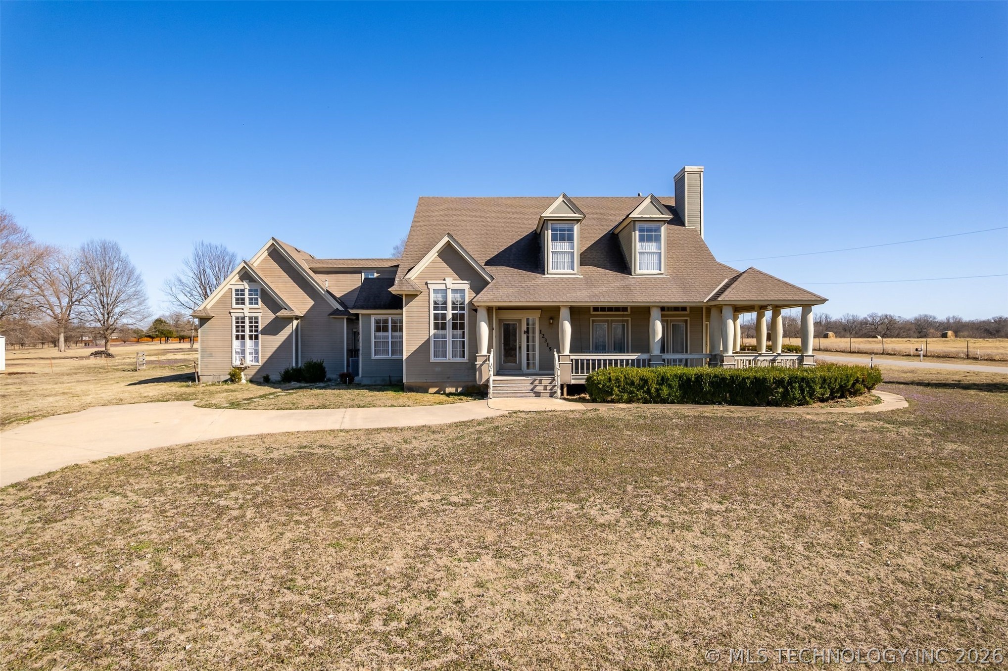 12315 S Garnett Road Property Photo 1