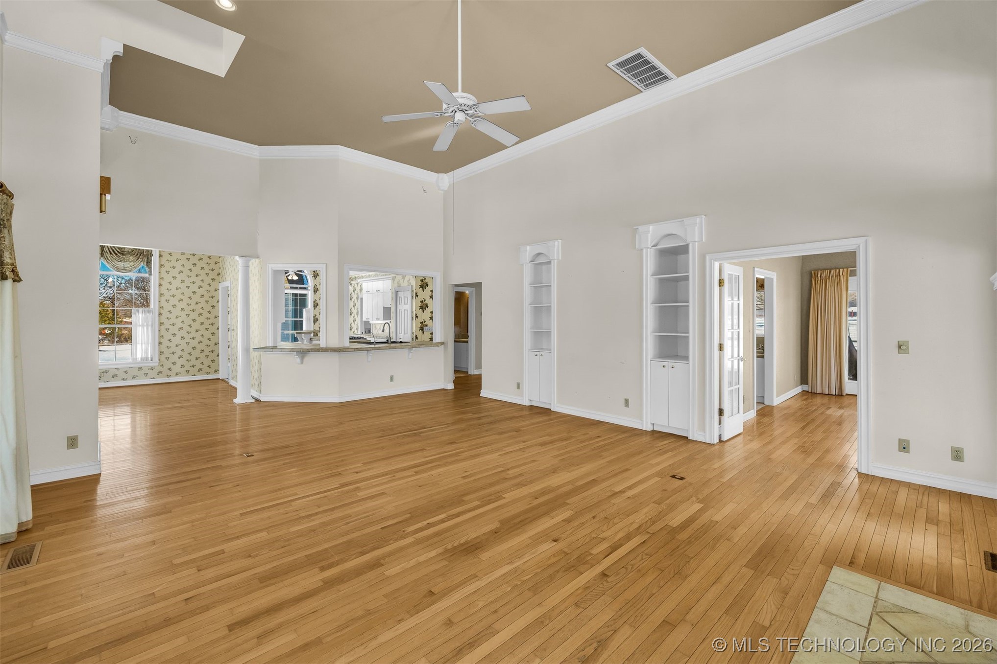 12315 S Garnett Road Property Photo 11