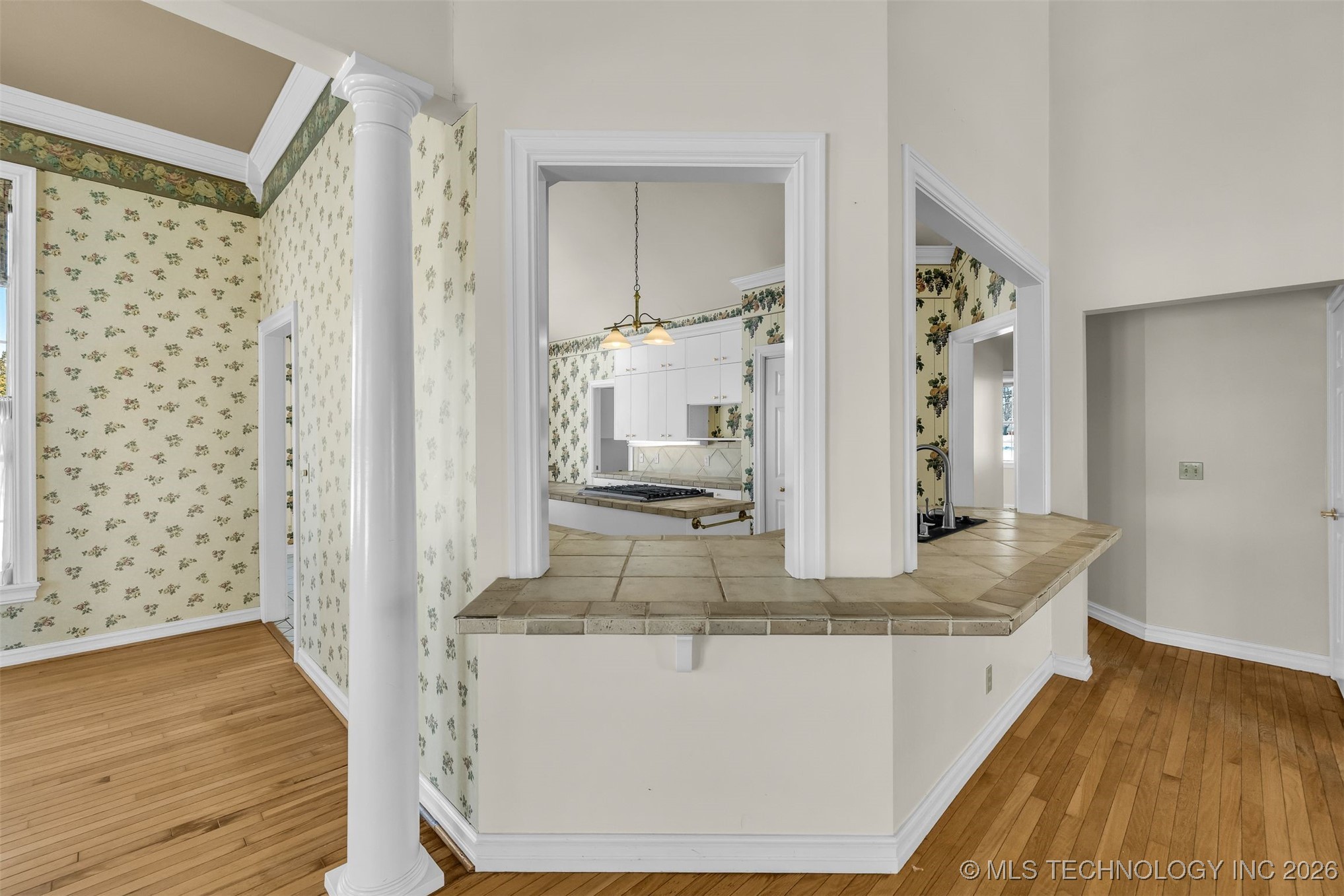 12315 S Garnett Road Property Photo 13