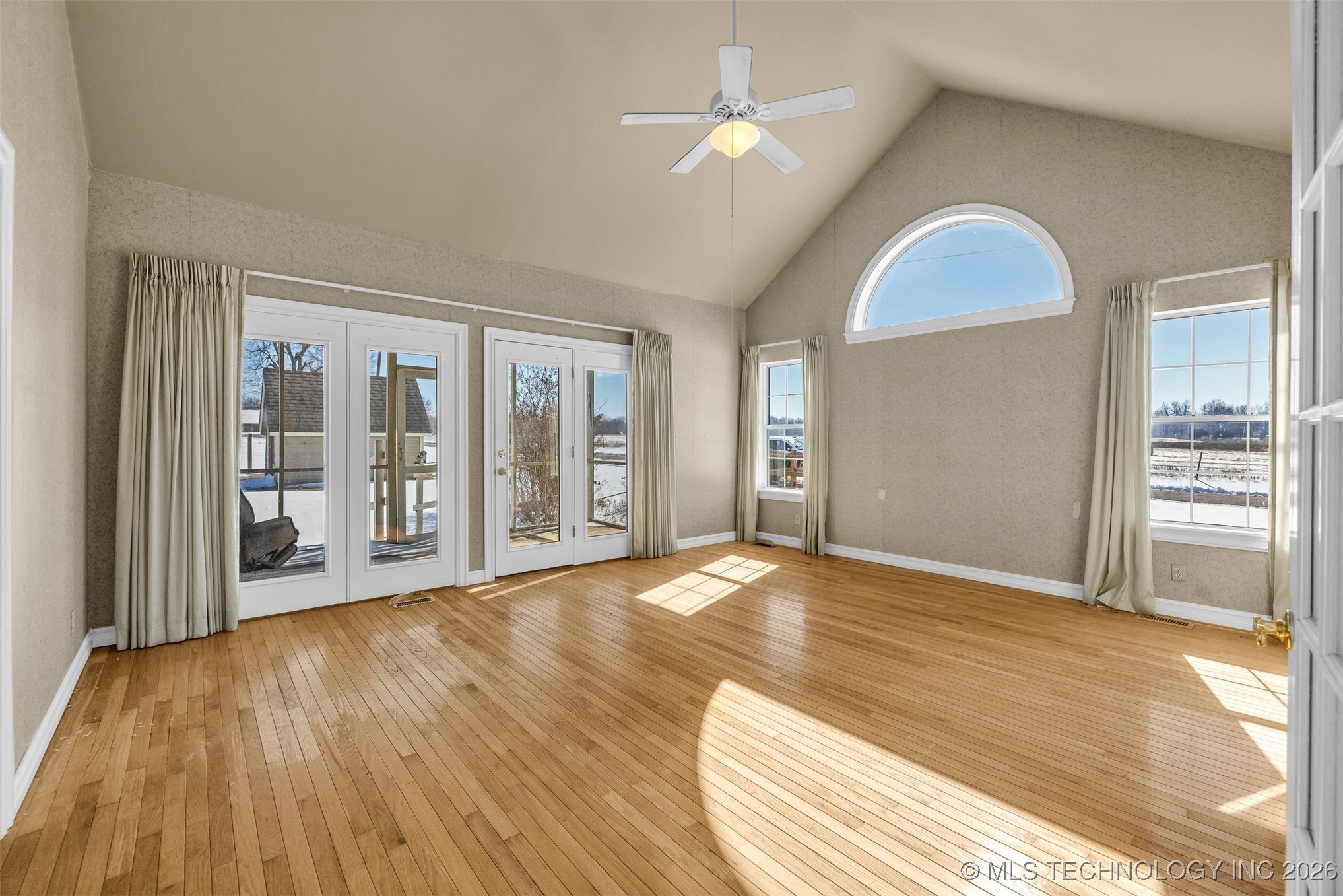 12315 S Garnett Road Property Photo 26