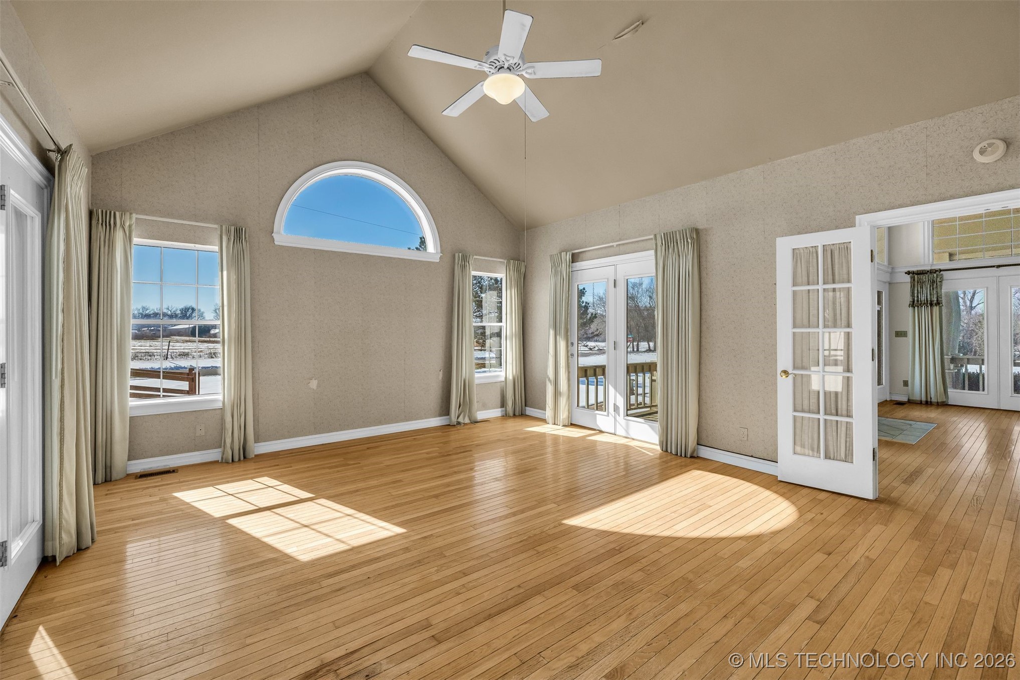 12315 S Garnett Road Property Photo 29