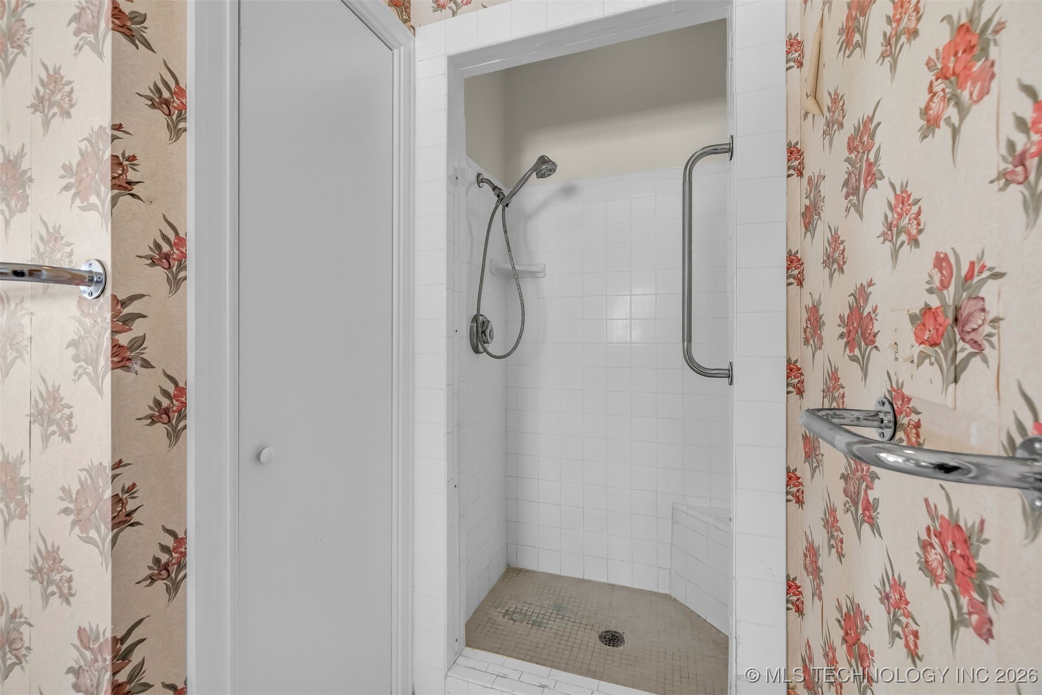 12315 S Garnett Road Property Photo 33