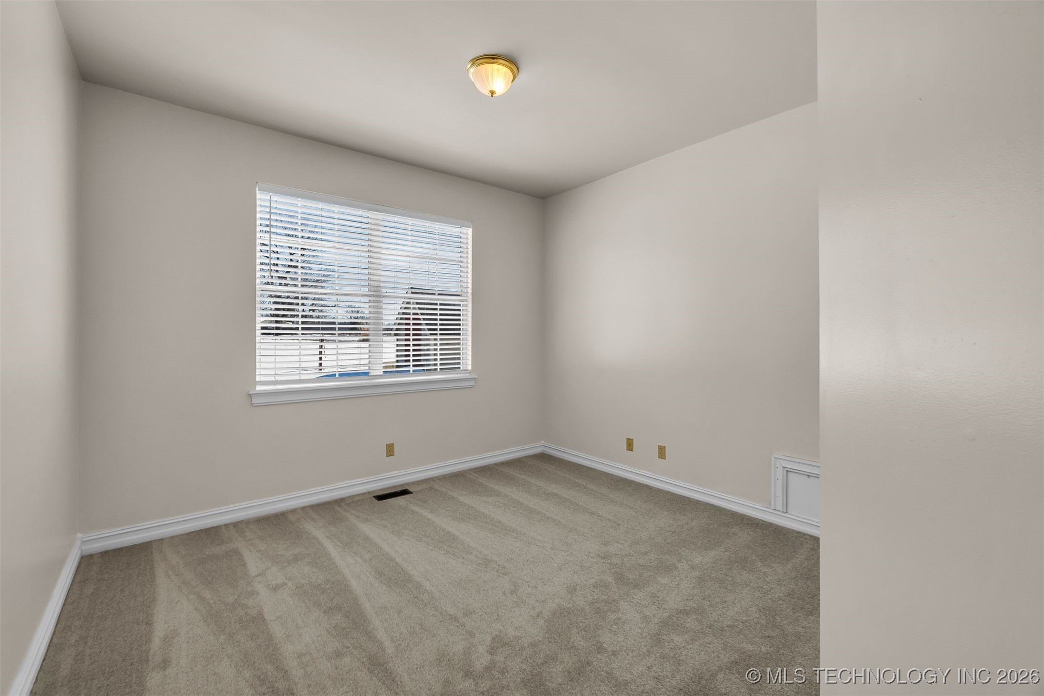 12315 S Garnett Road Property Photo 35