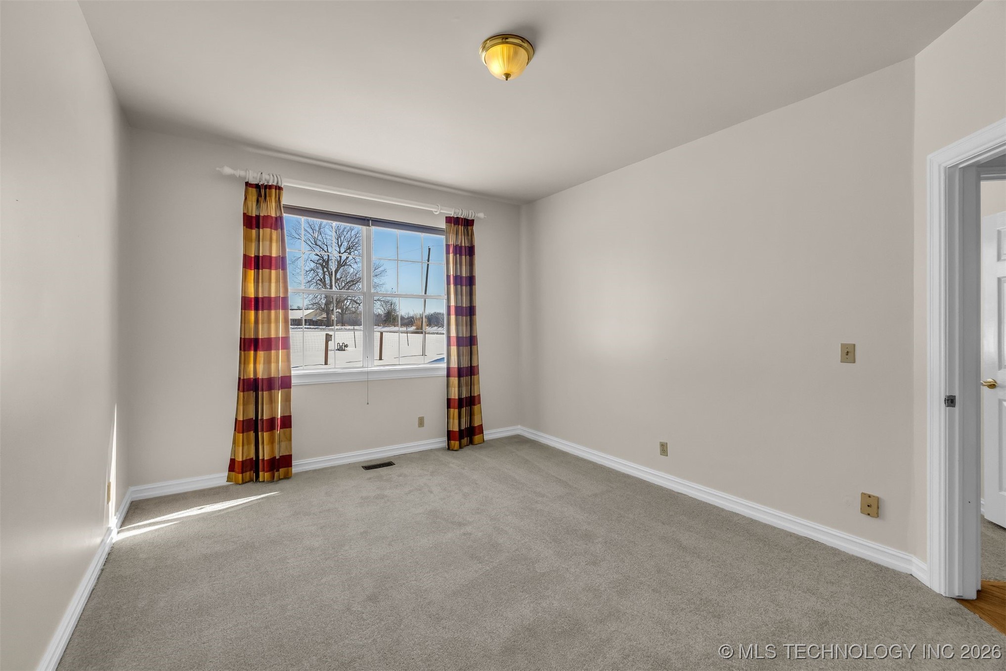 12315 S Garnett Road Property Photo 40