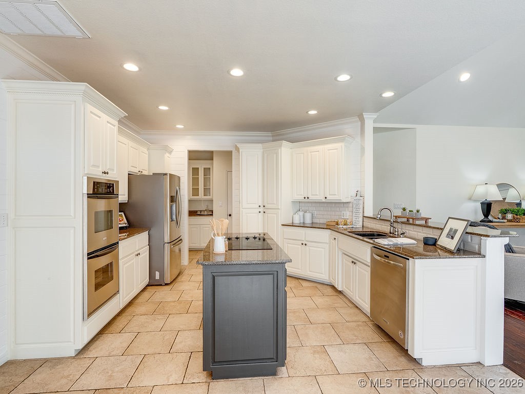 1505 Augusta Property Photo 16