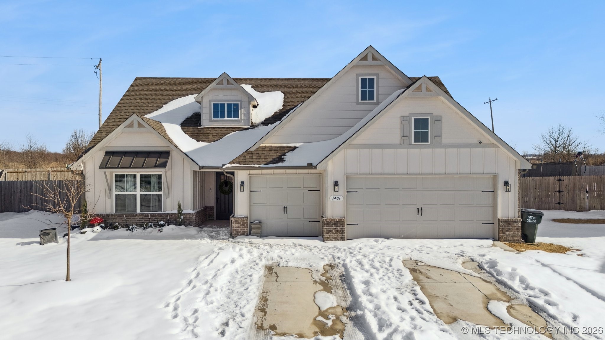 7401 N 160th East Avenue Property Photo 2